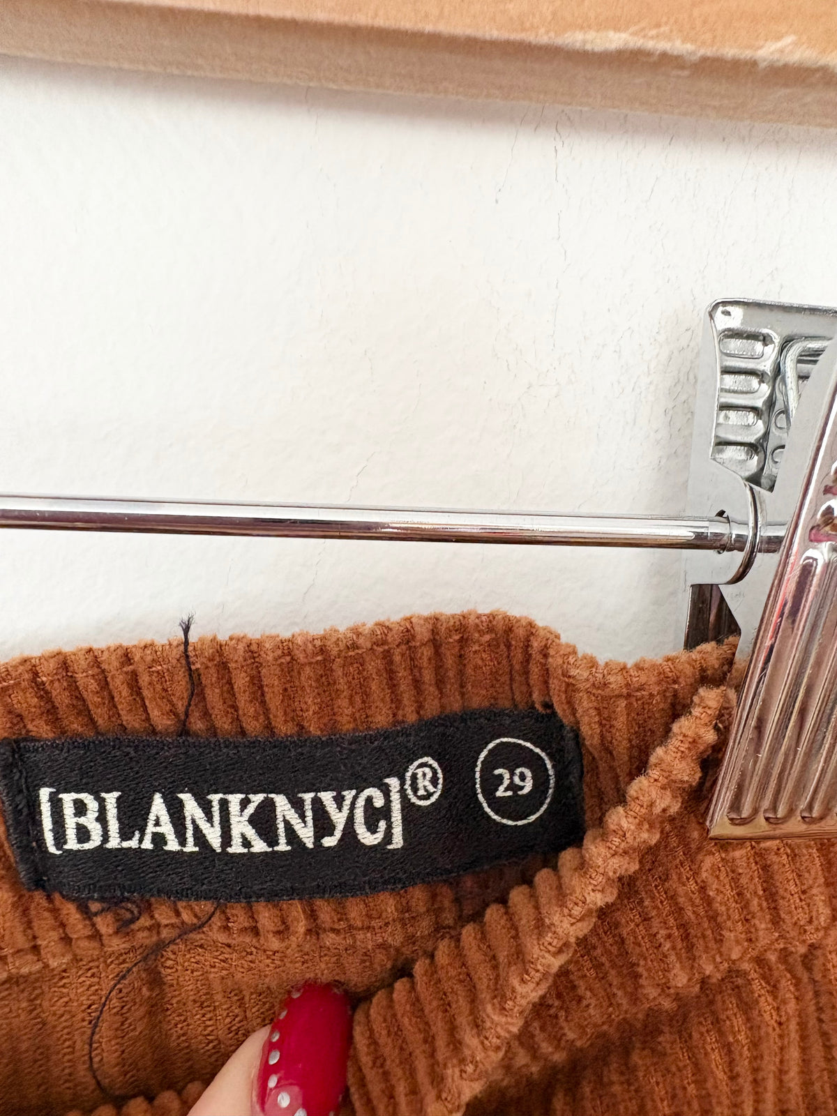 Mini-jupe en velours côtelé Atlas de Blank NYC, taille W28/29