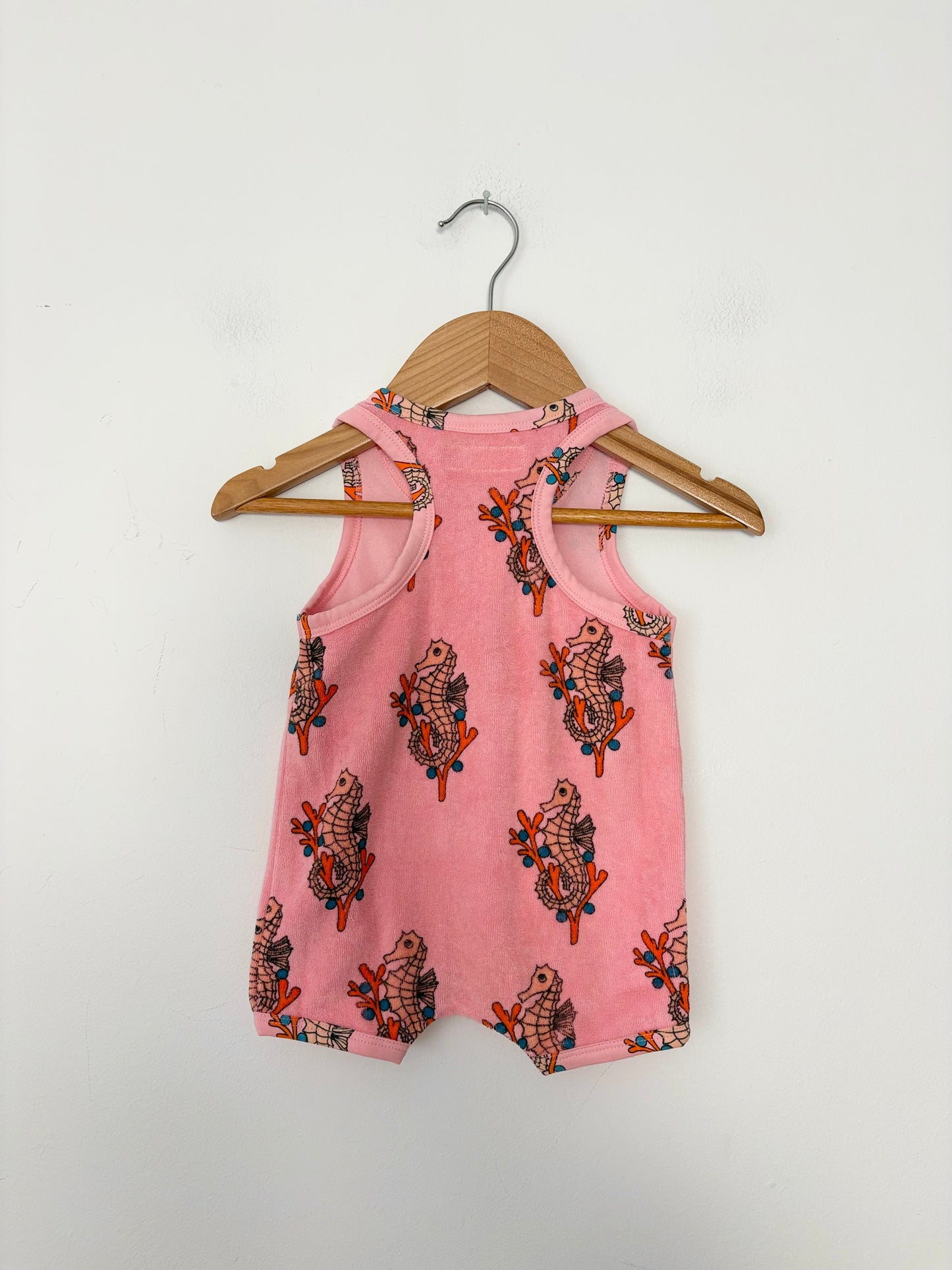 Hugo loves tiki toweling romper 6-12 months