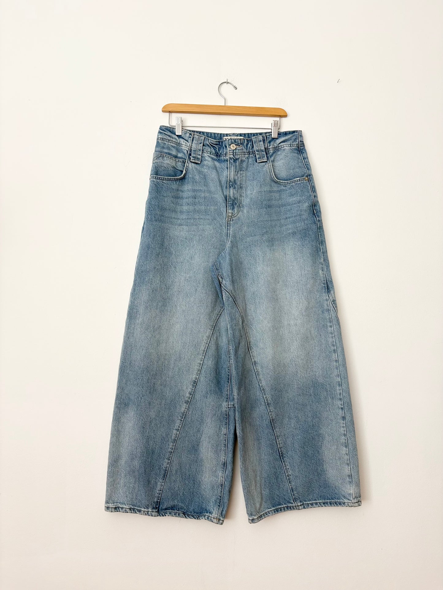 Jean large Free People chill vibes W28/29