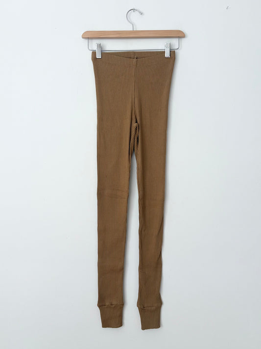 The simple folk ribbed legging in camel US2
