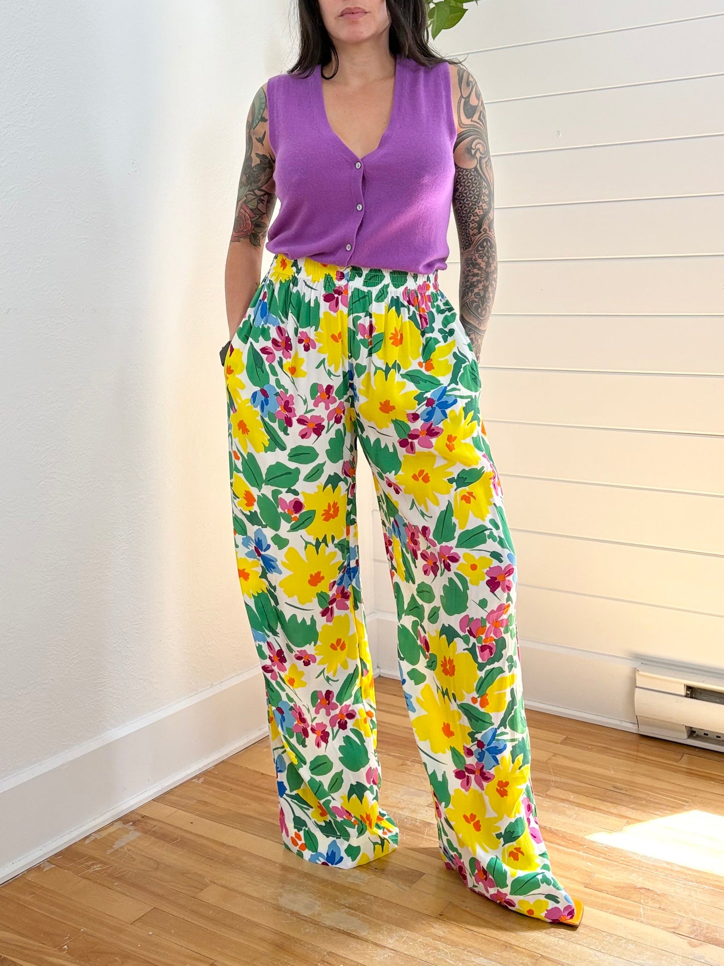 S/WF wild floral straight leg pants Large