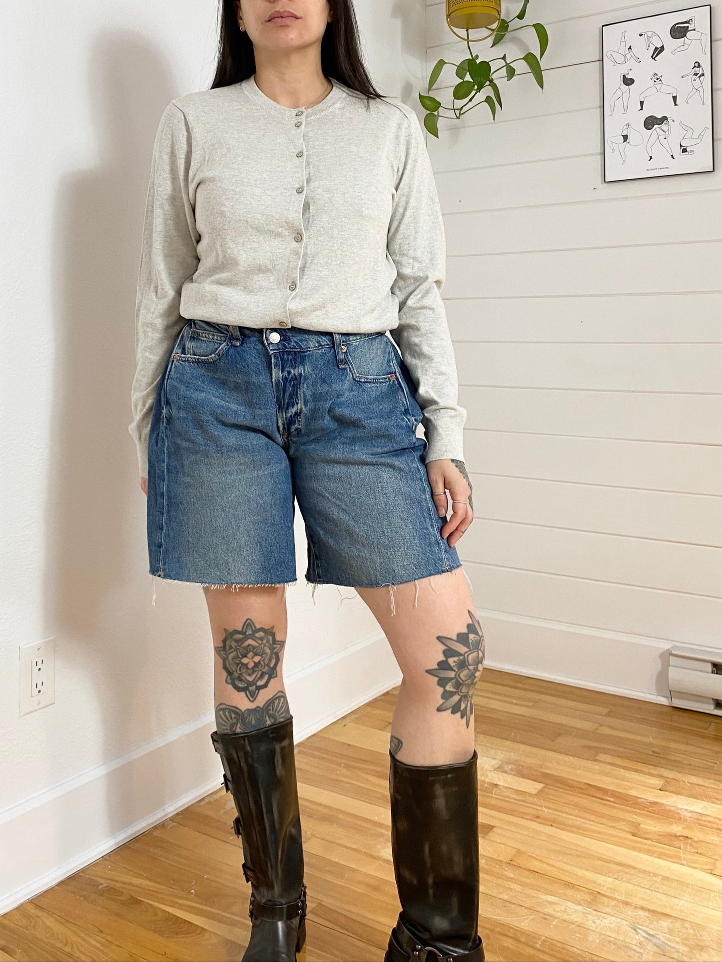 Free people boomerang long shorts W27/28