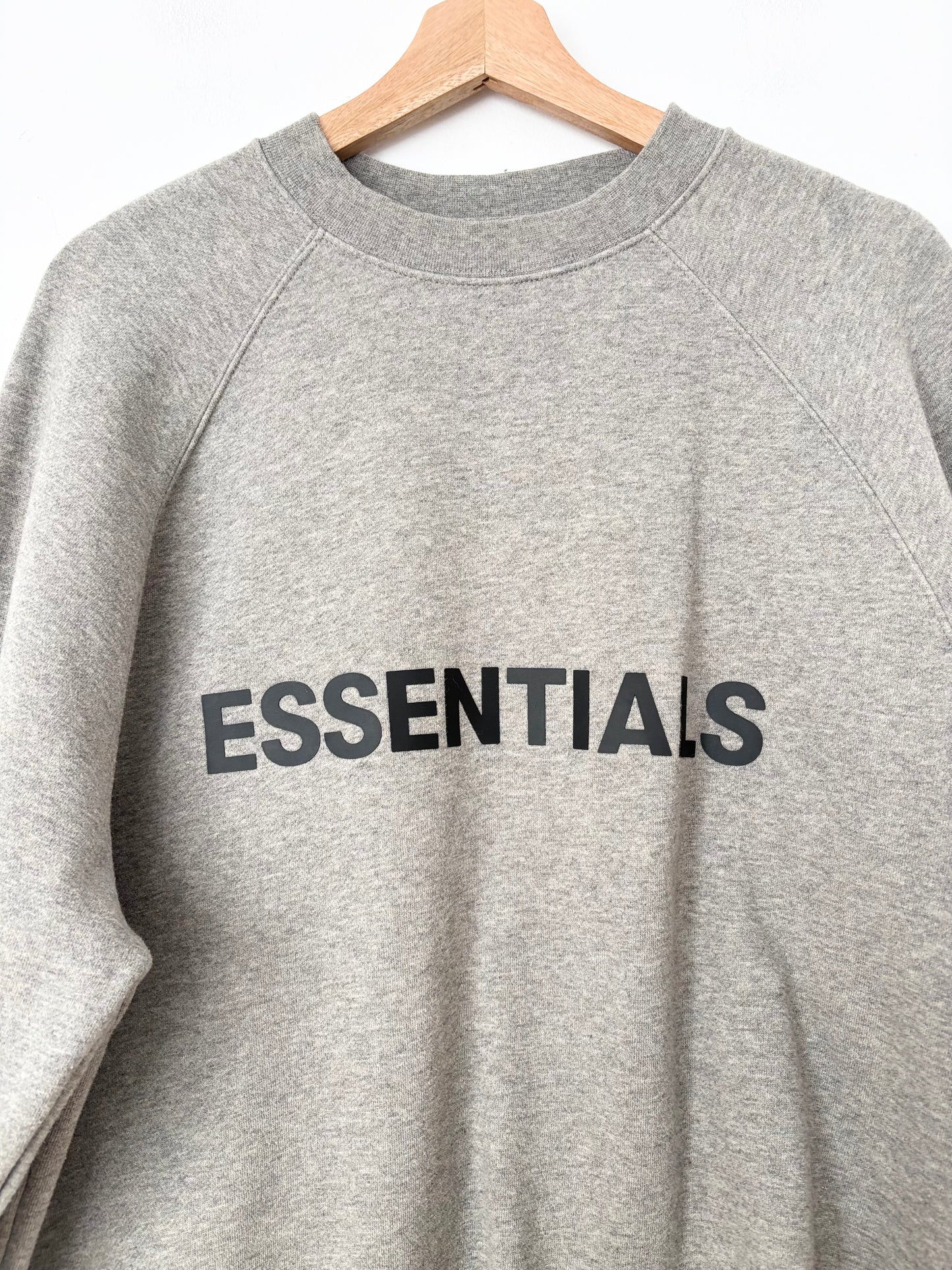 Fear of God Essentials Signature logo crewneck XS-M