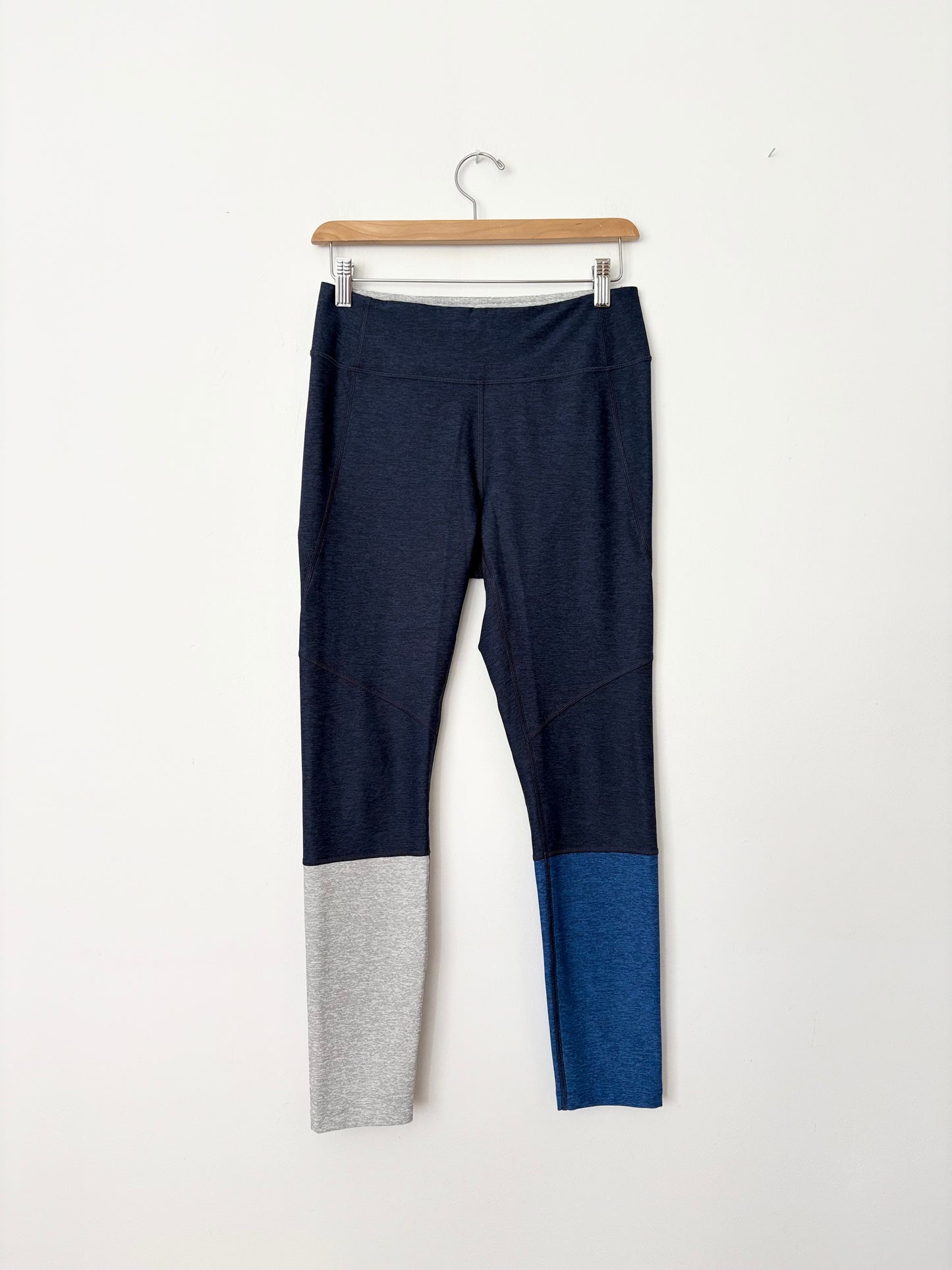 Outdoor voices dipped 7/8 leggings Medium