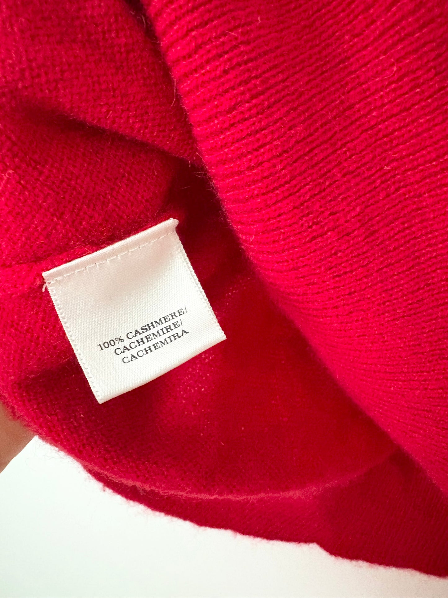 Ann Taylor V neck cashmere sweater Small