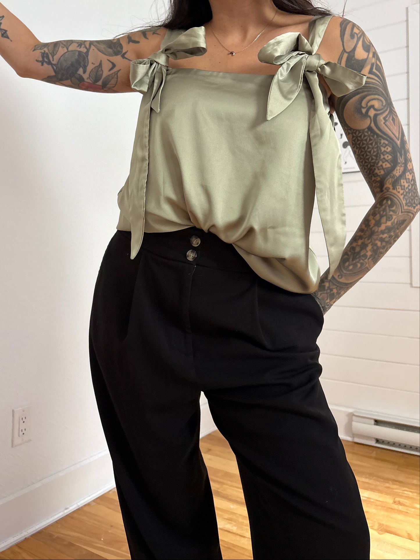 Show me your Mumu make up tank Medium