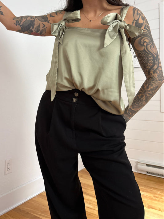 Show me your Mumu make up tank Medium