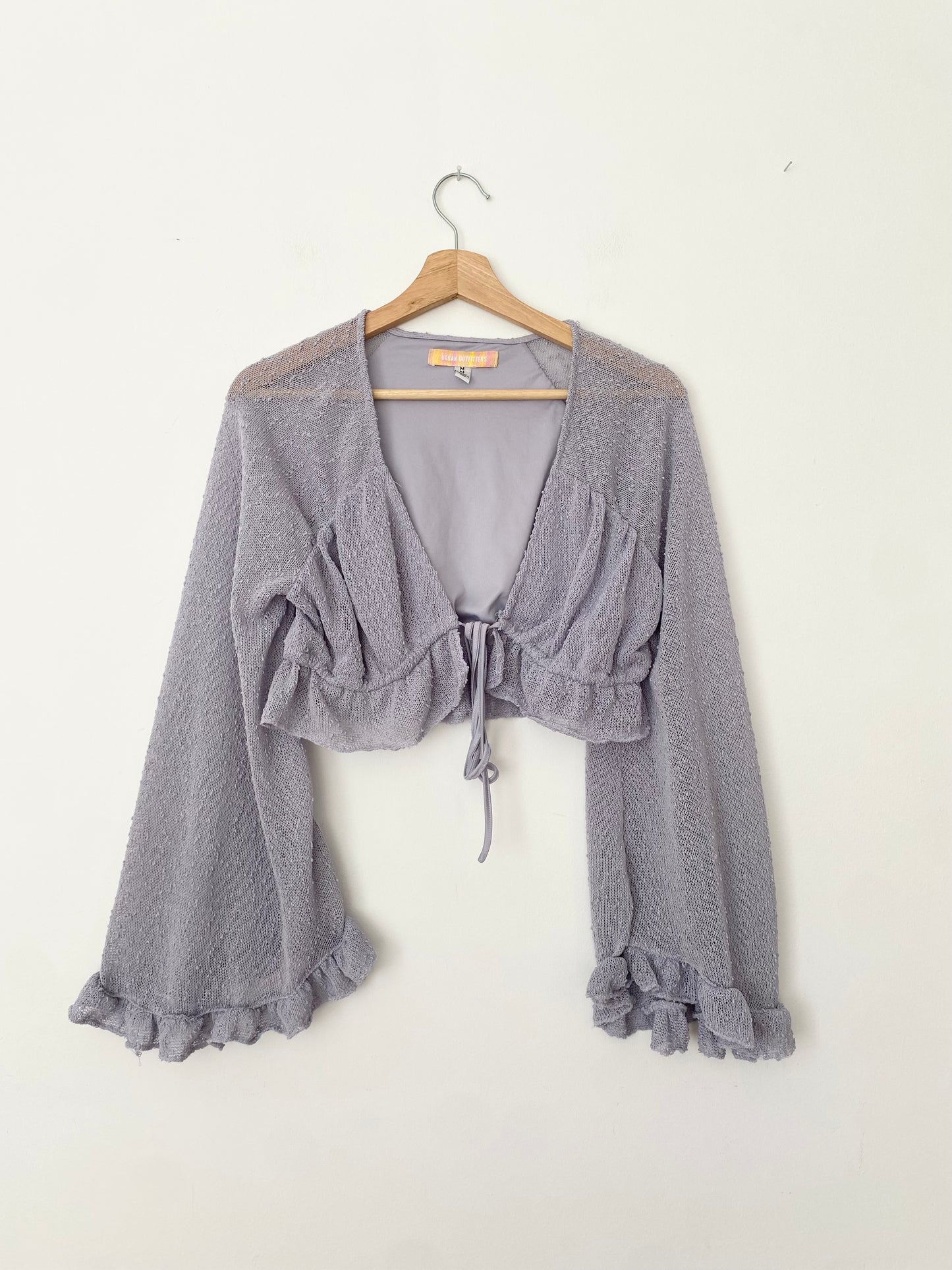 Urban Outfitters - Short à manches cloches court jusqu'à Medium