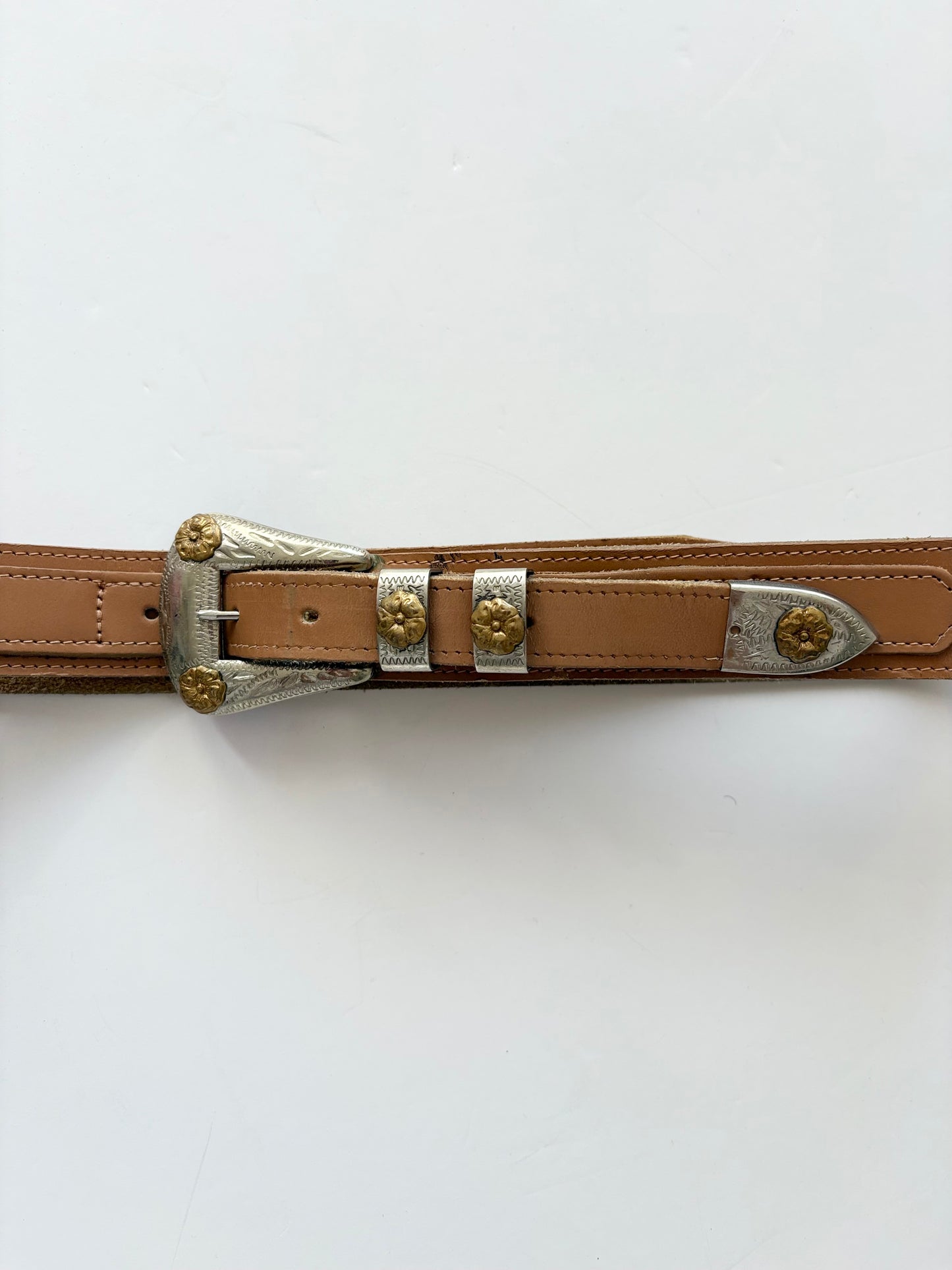 Vintage genuine leather tan belt