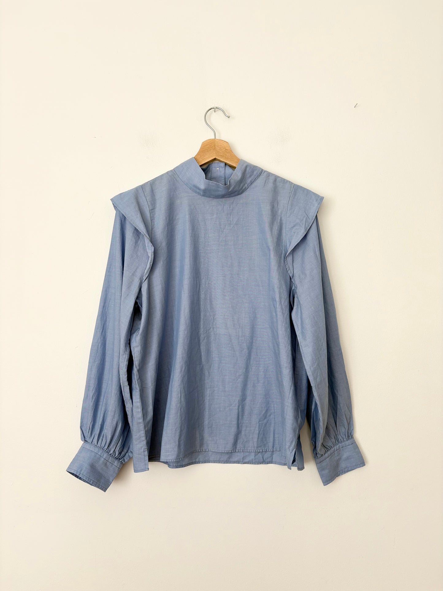 Everlane wing shoulder mockneck blouse Medium