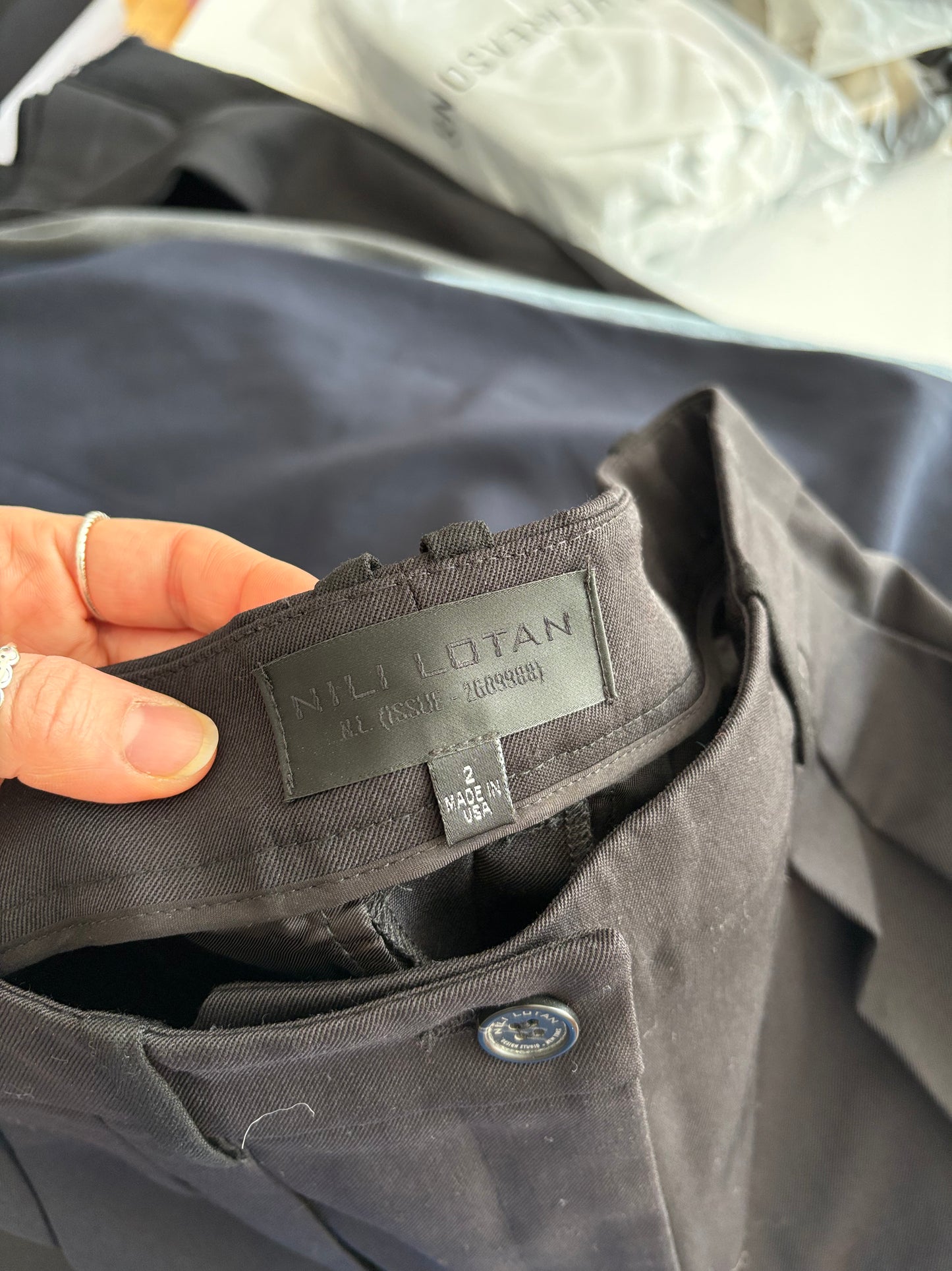 Pantalon droit classique en laine Nili Lotan, taille XS/S