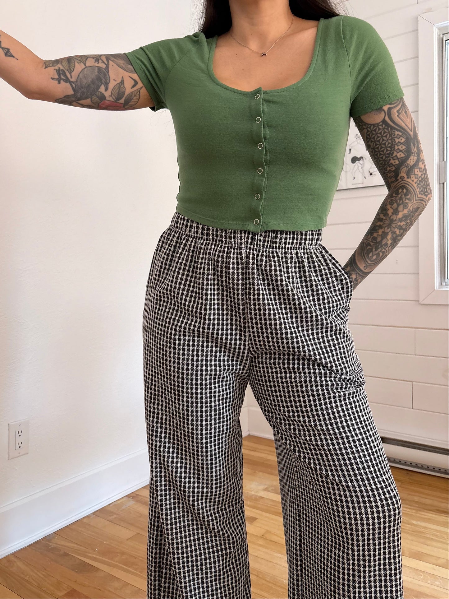 Haut court vert à boutons Urban Renewal, taille M