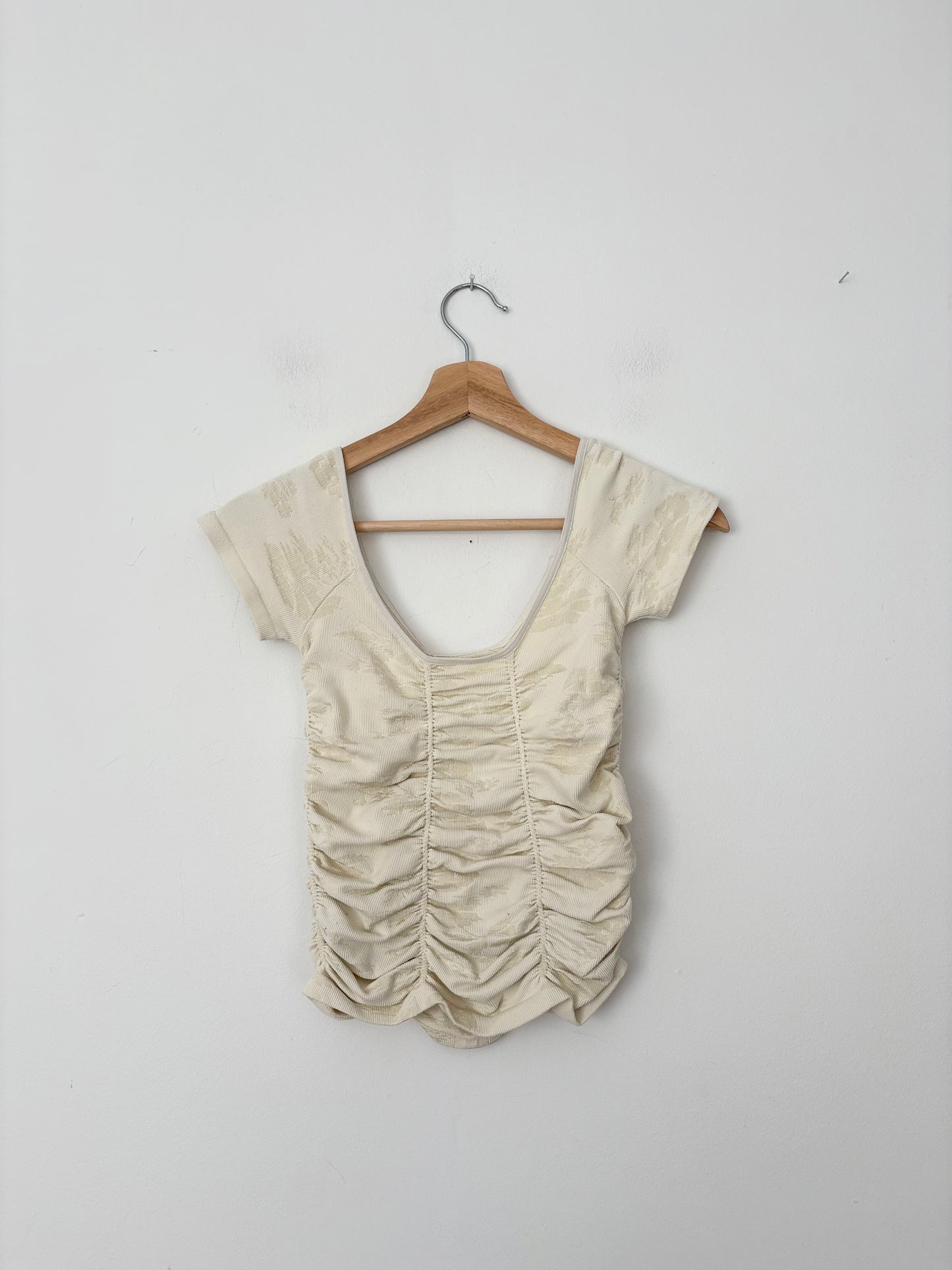 Free people gotta be you seamless tee M/L