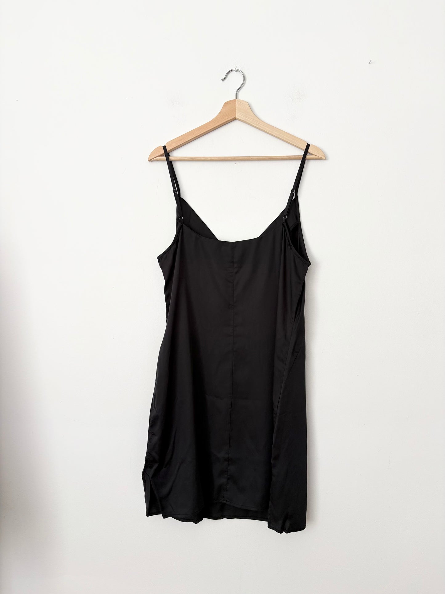 Ettitude bamboo sateen slip dress Large