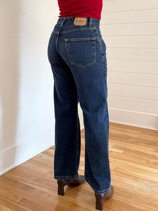 Vintage Levis wide leg jeans W28/29