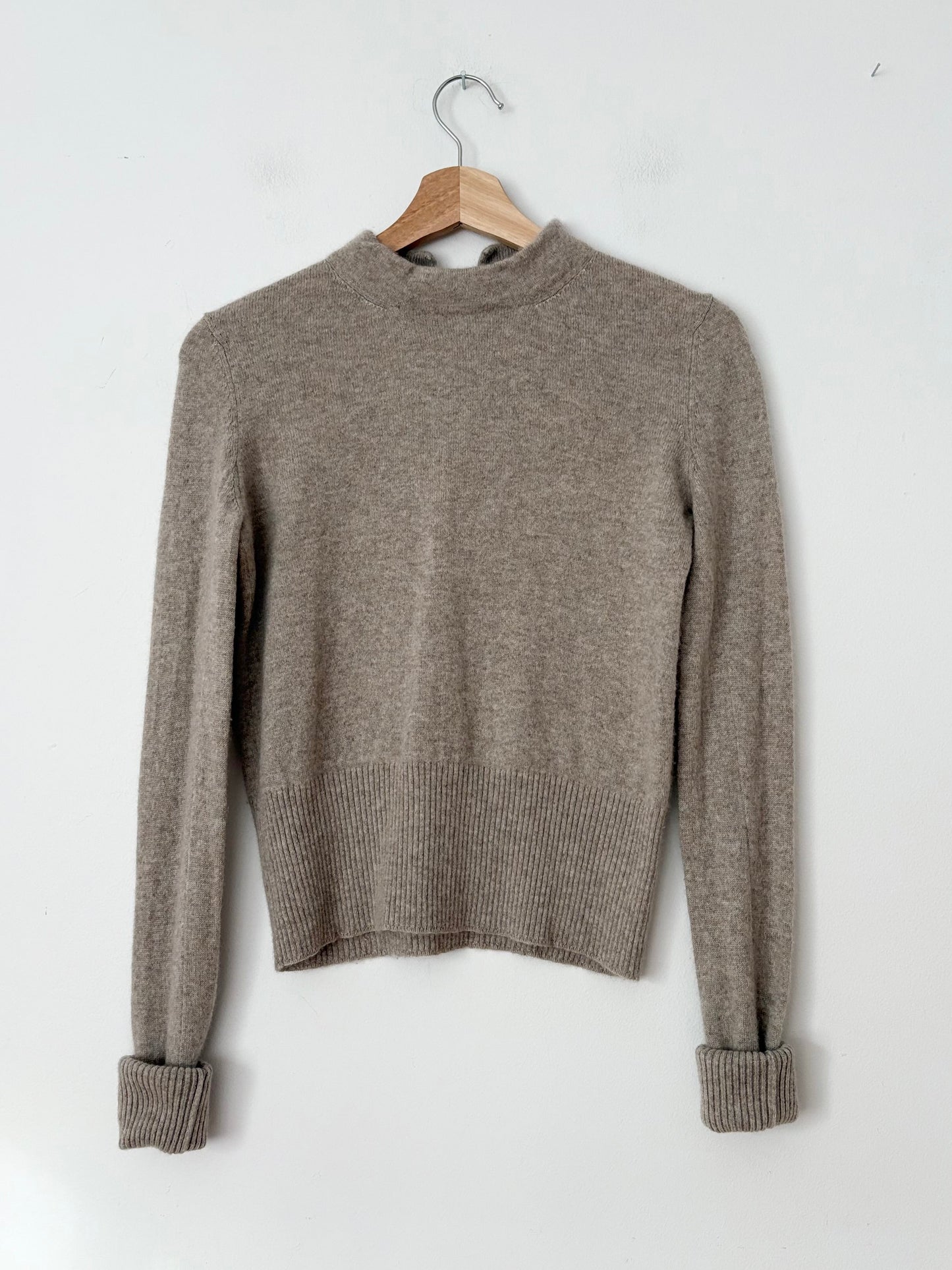 Inhabit cashmere back zip sweater XS/S
