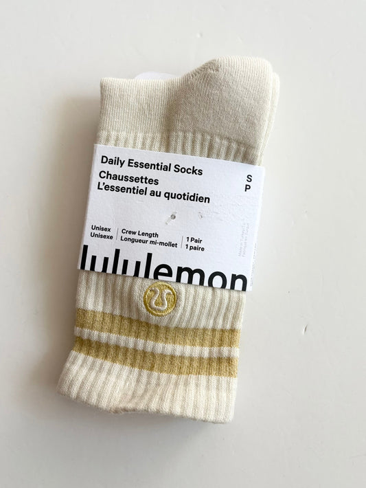 Lululemon daily essential socks Small