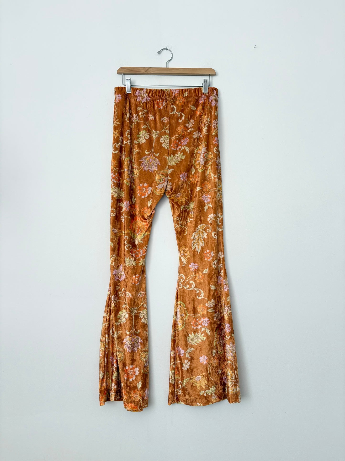 Pantalon évasé en velours Free People Daytripper, taille M