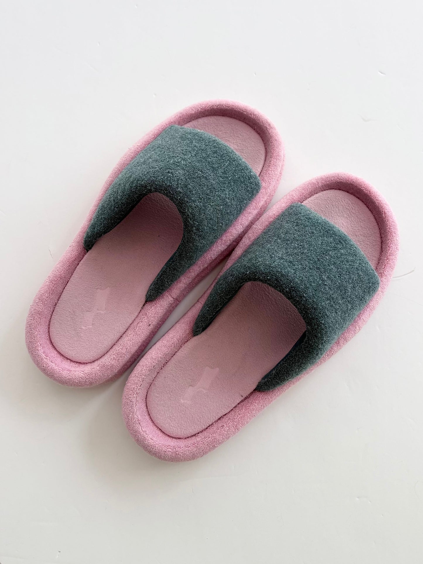 SKYLRK rest slides bloop EUR41