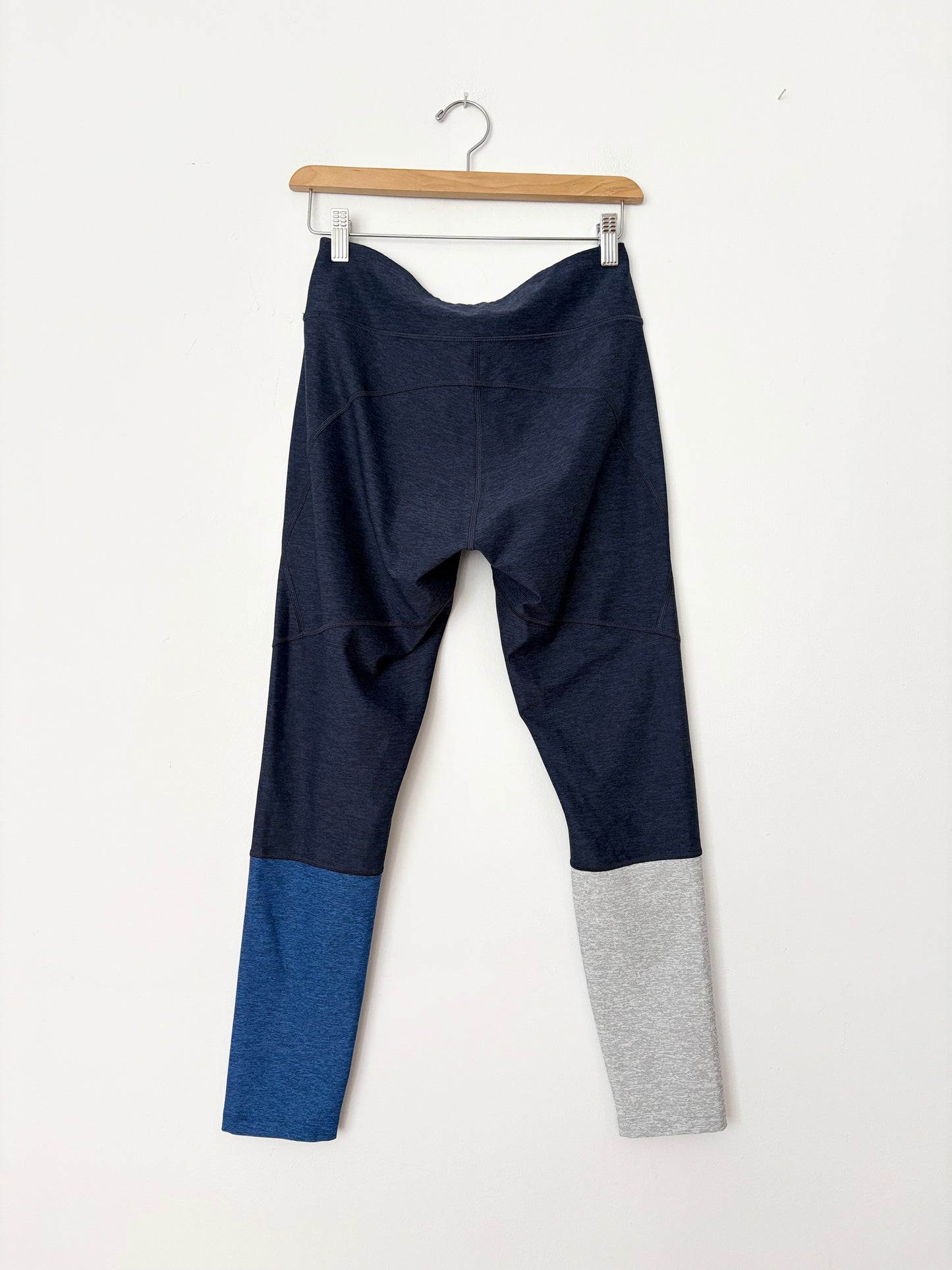 Outdoor voices dipped 7/8 leggings Medium