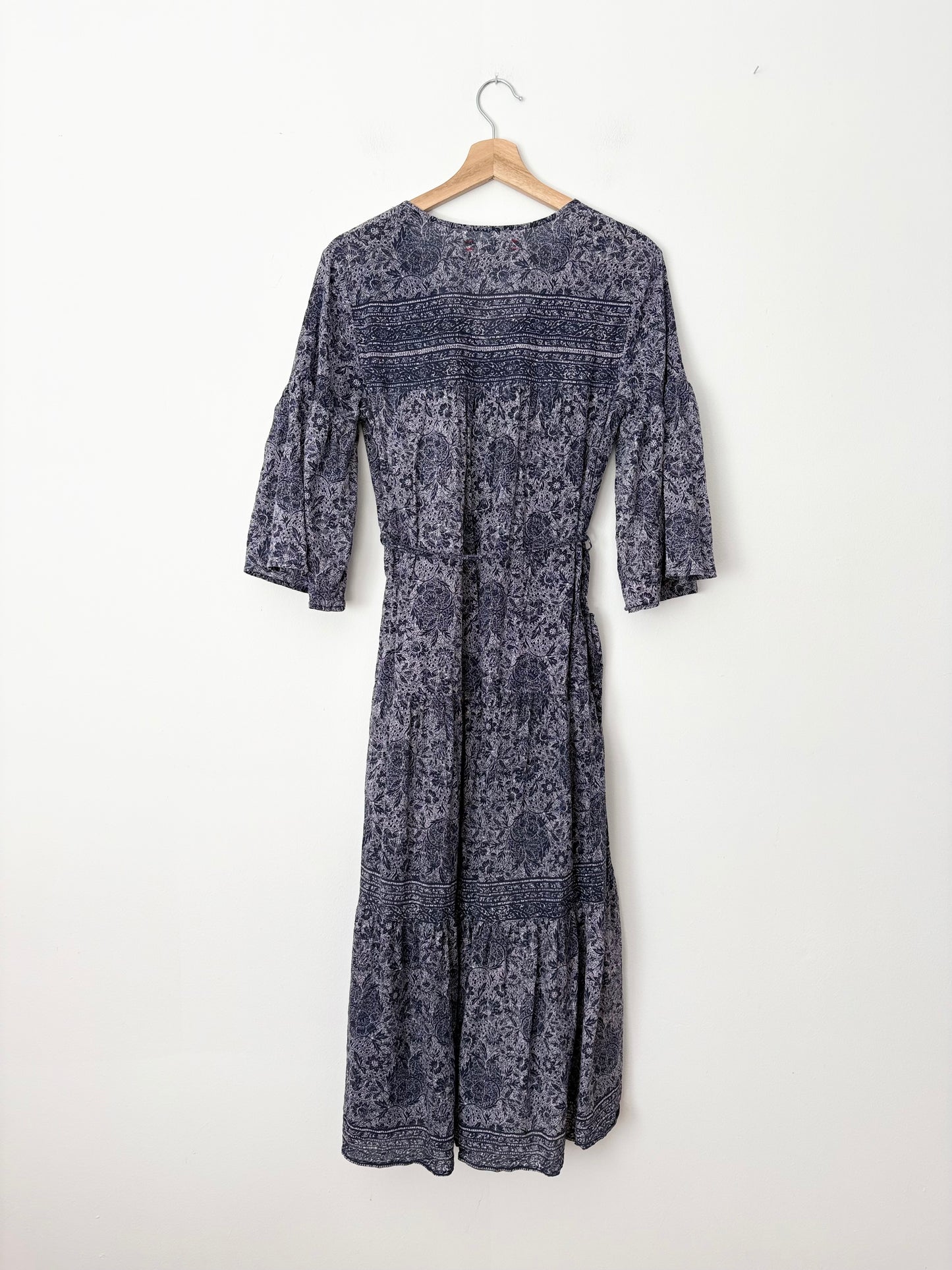 Xirena semi sheer paisley belted dress Small