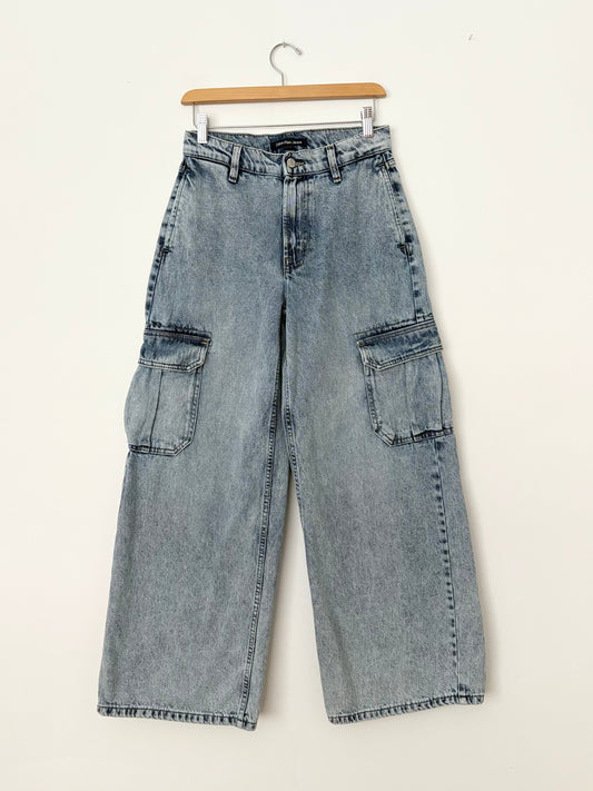 Jean cargo Calvin Klein taille très haute jambes larges W26