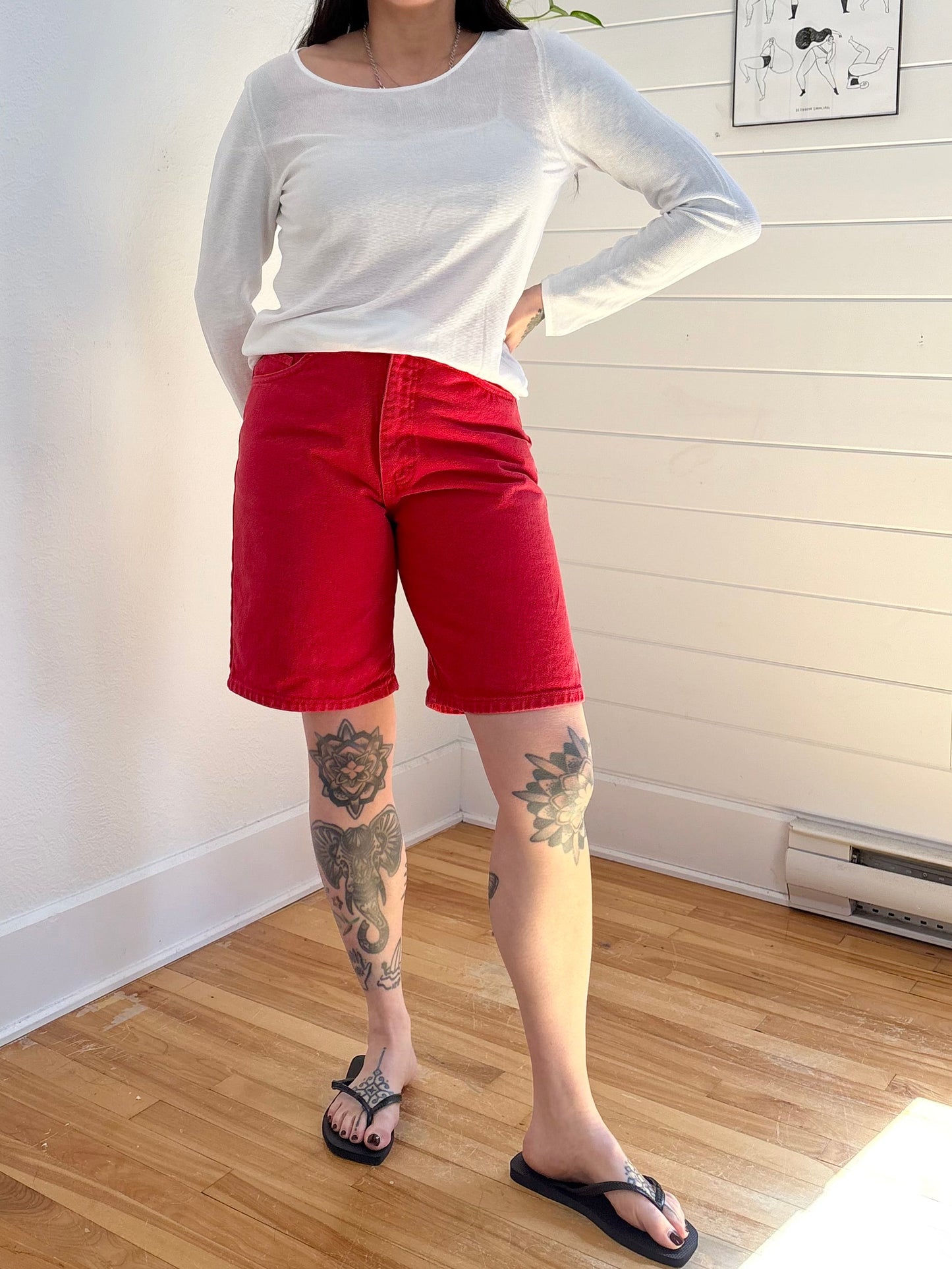 Short bermuda en jean rouge vintage Taille 26