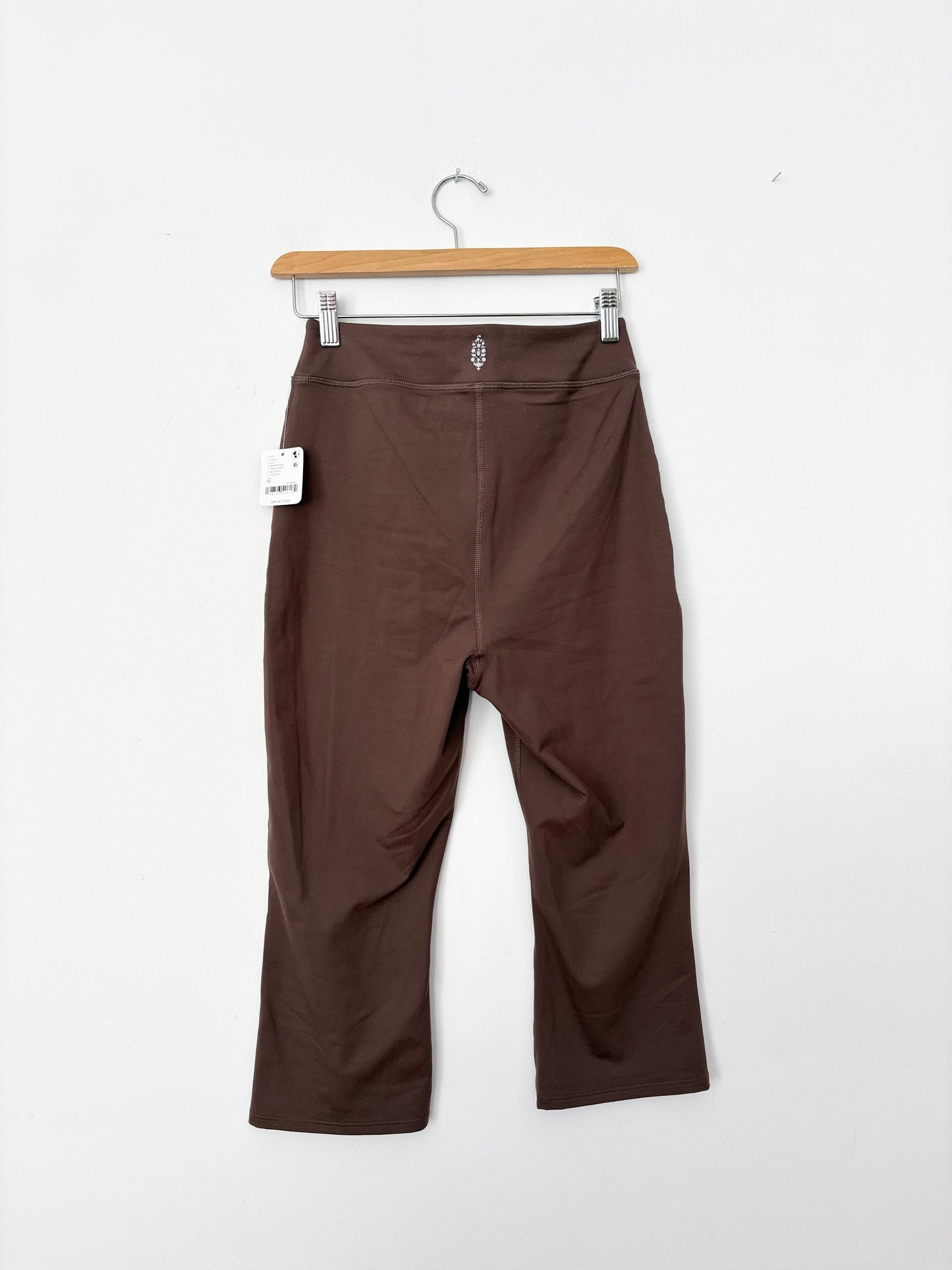 Free people movement crop flare leggings  Medium