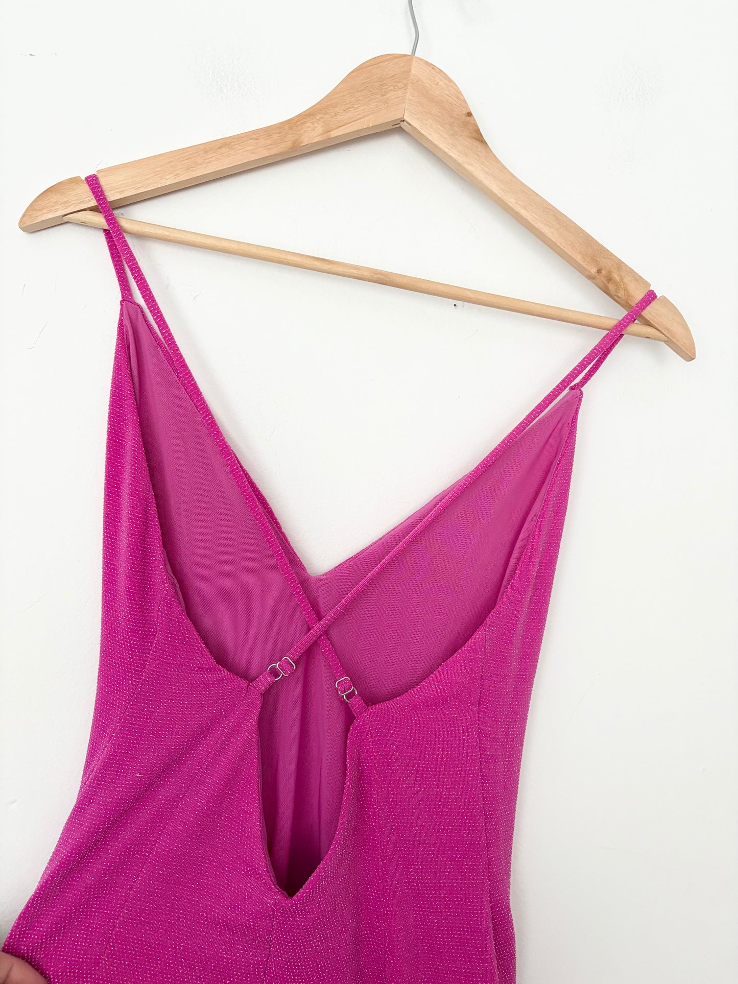 Robe mini NBD rose à paillettes et dos croisé, taille XS