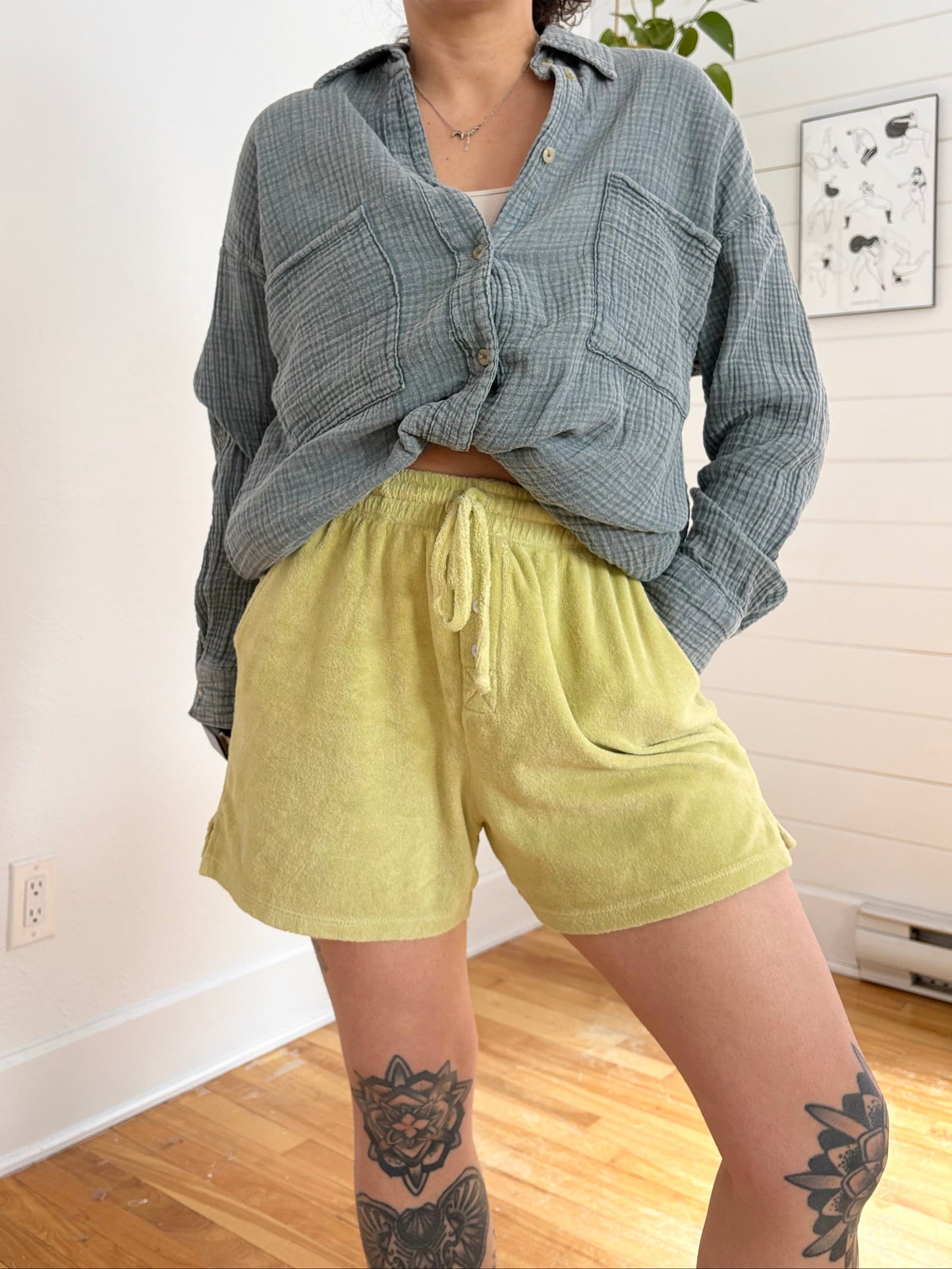 Donni terrycoth henley shorts Large