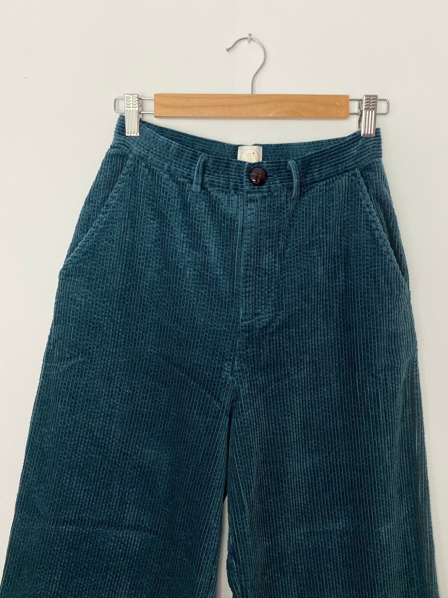 Des petits hauts pantalon large velours côtelé W24