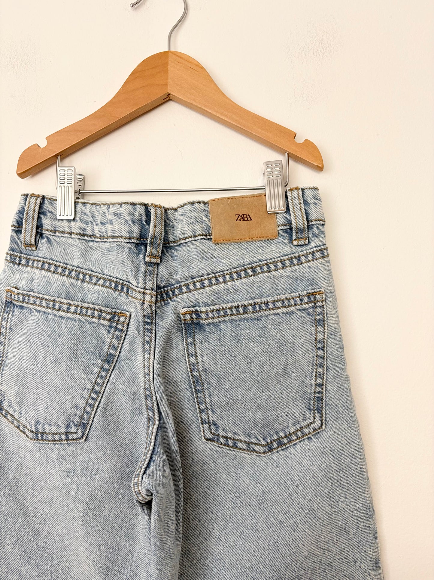 Zara wide leg jeans 8/9
