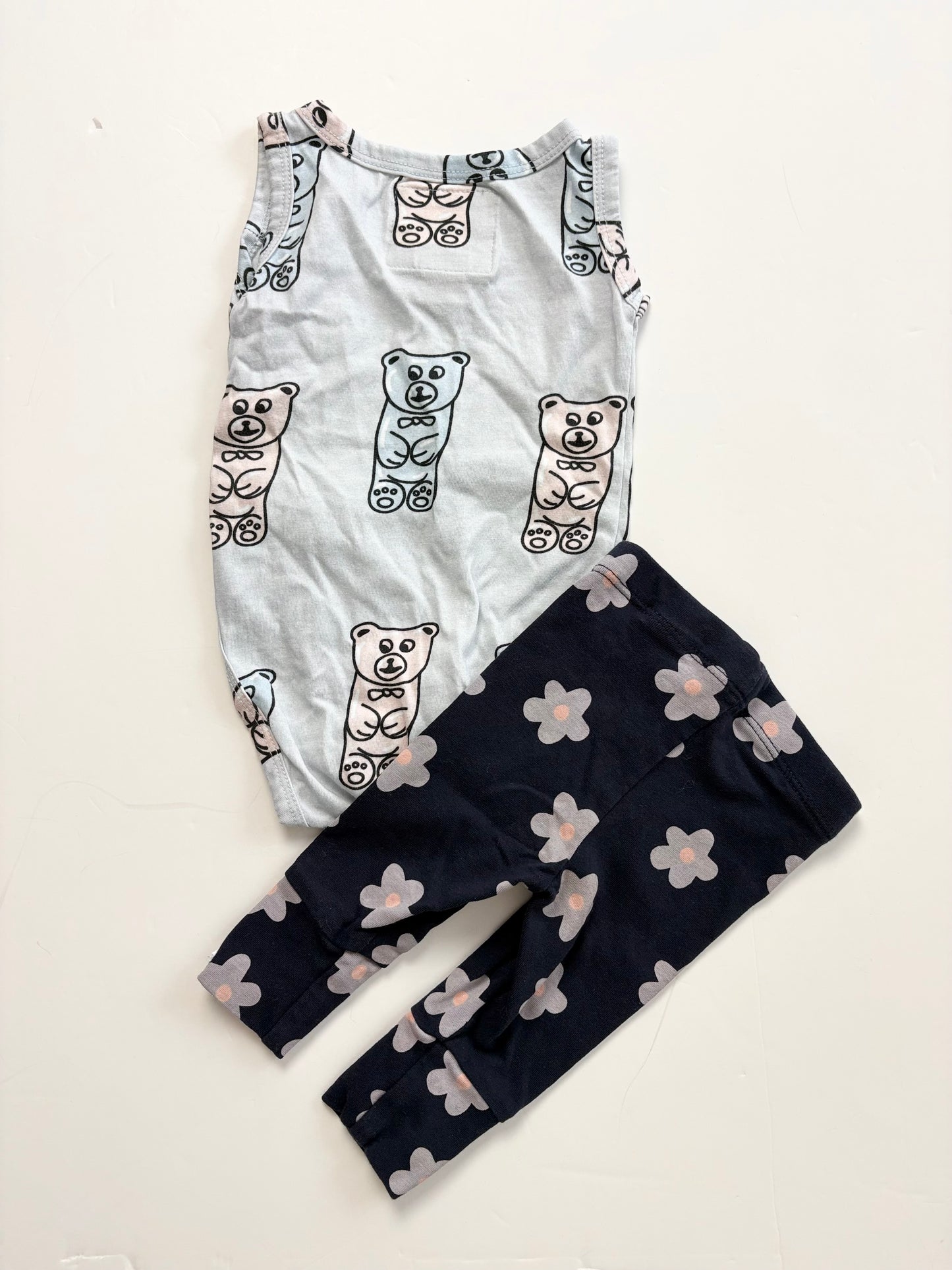 Hugo Loves tiki bundle 3-6 months