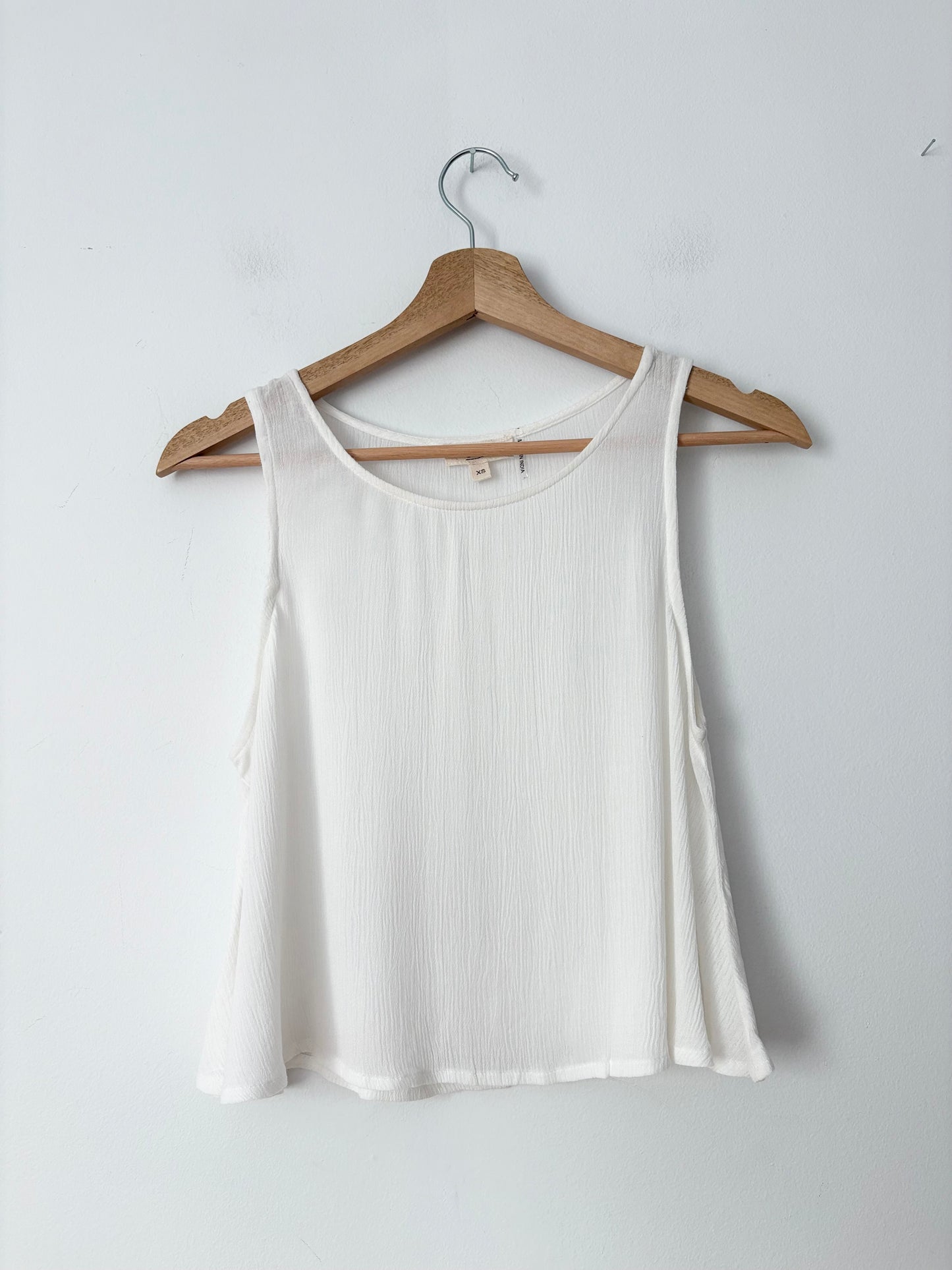 Elan semi sheer flowy tank top XS/S