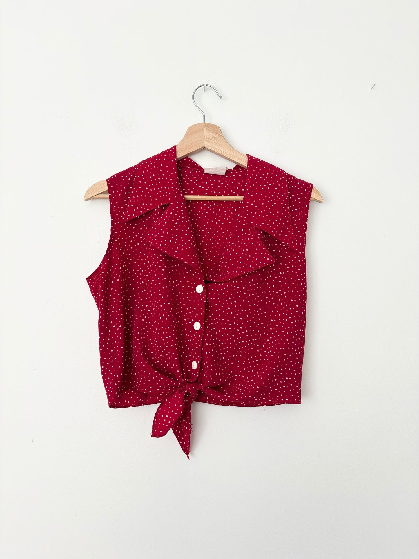 Vintage polka dot sleeveless blouse Medium