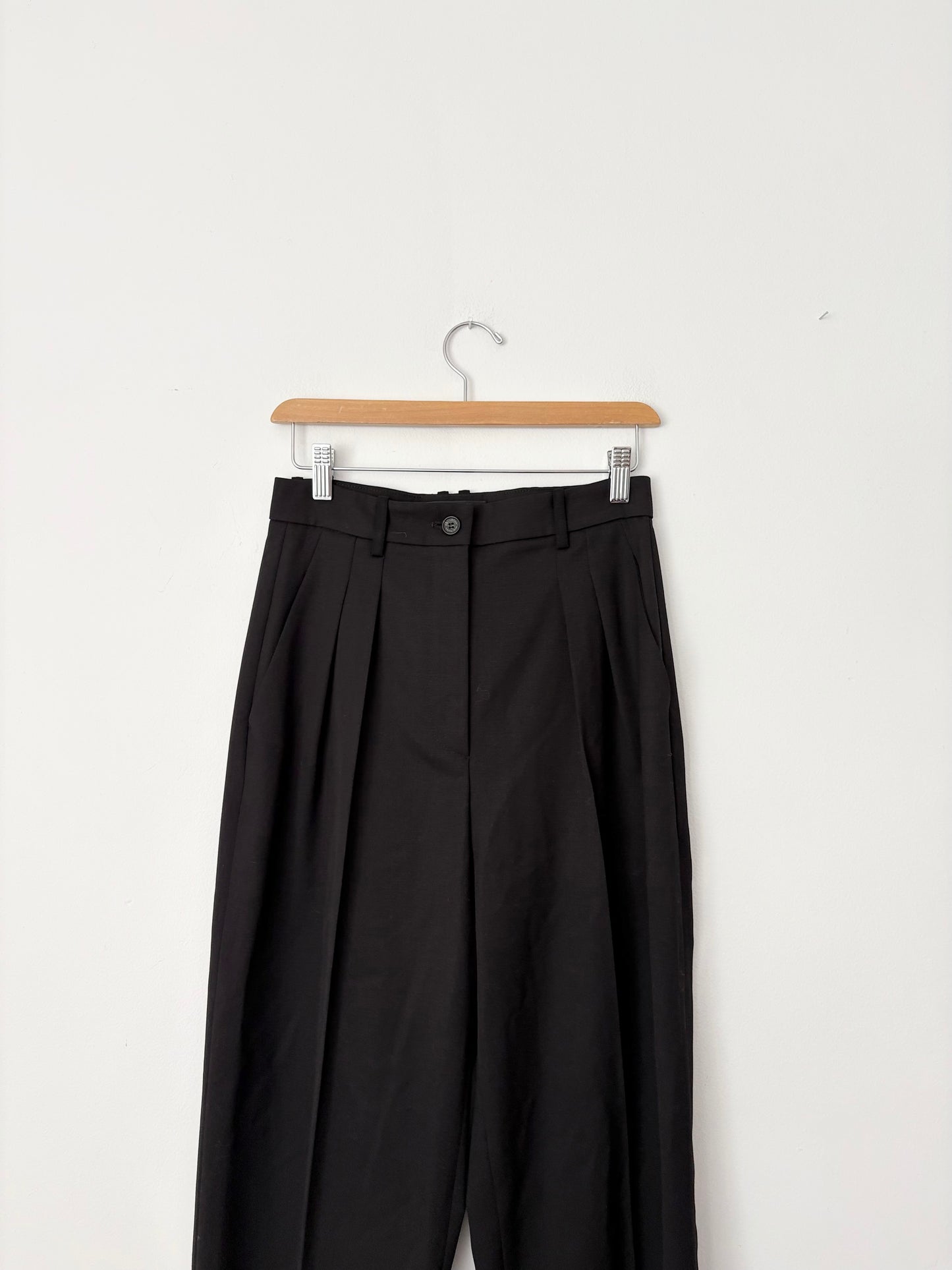 Pantalon droit classique en laine Nili Lotan, taille XS/S