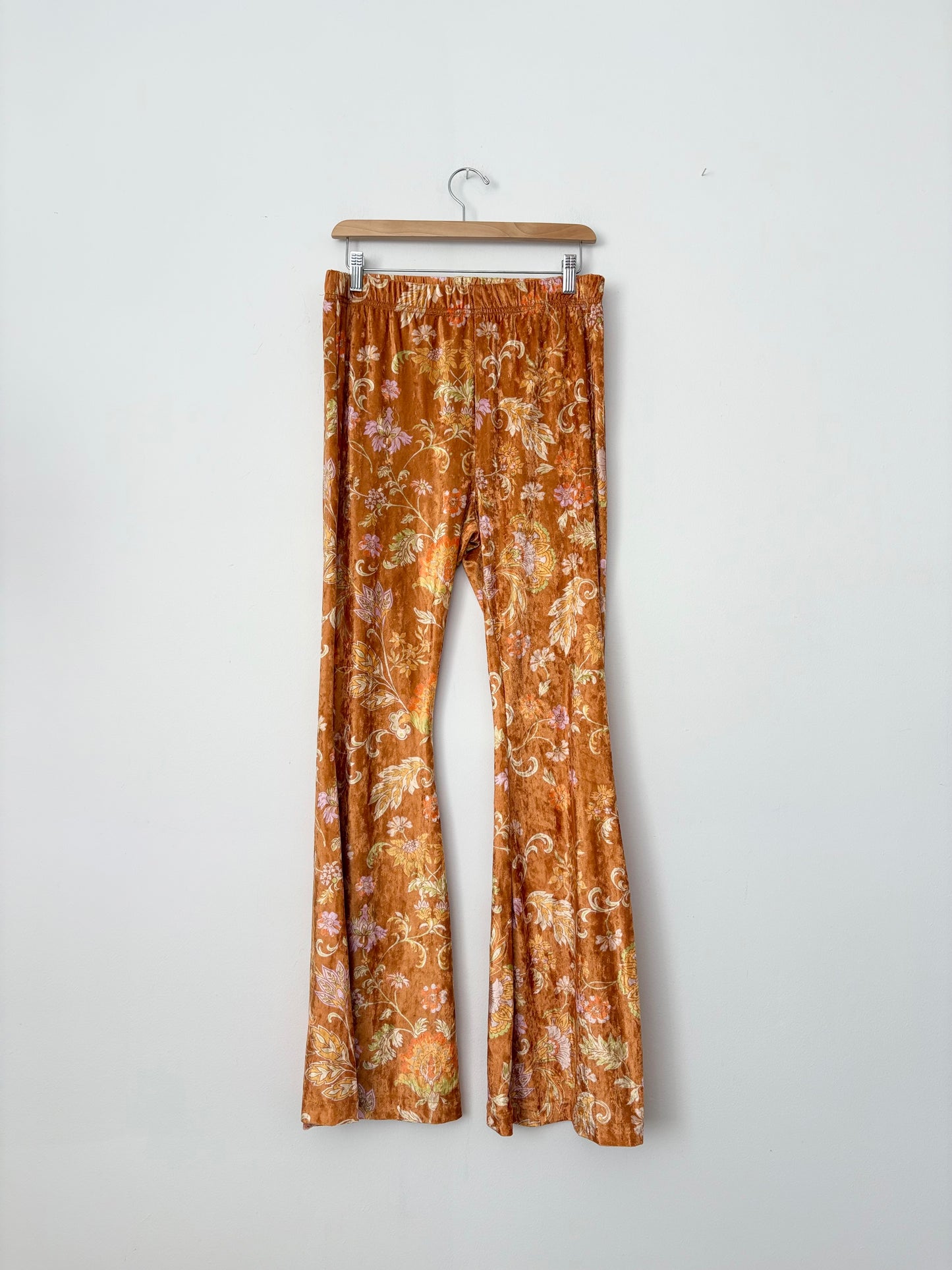 Pantalon évasé en velours Free People Daytripper, taille M