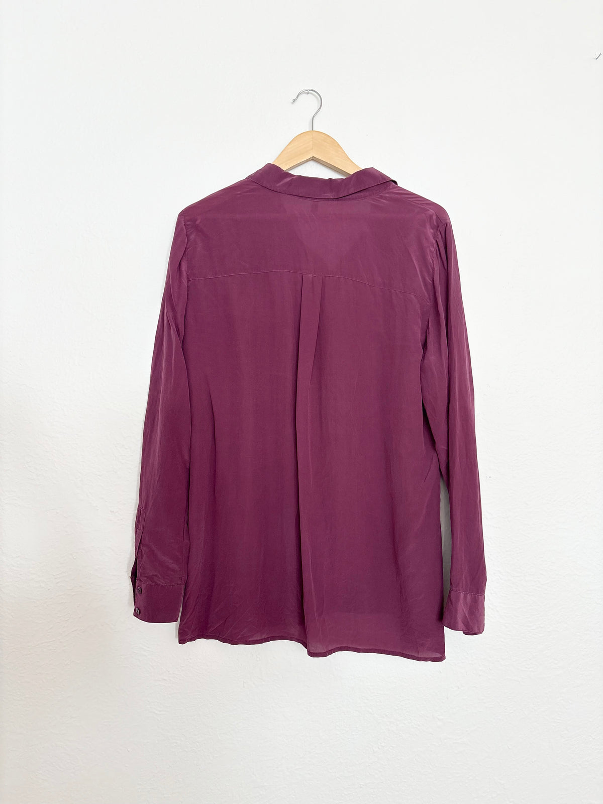 Eileen Fisher silk button up shirt Medium