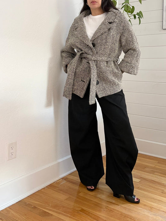 Farhi wool belted herringbone coat Medium