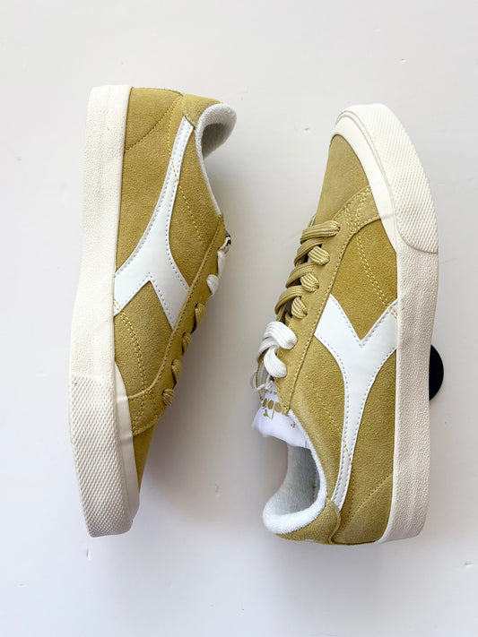 Diadora Melody suede trainers US7.5