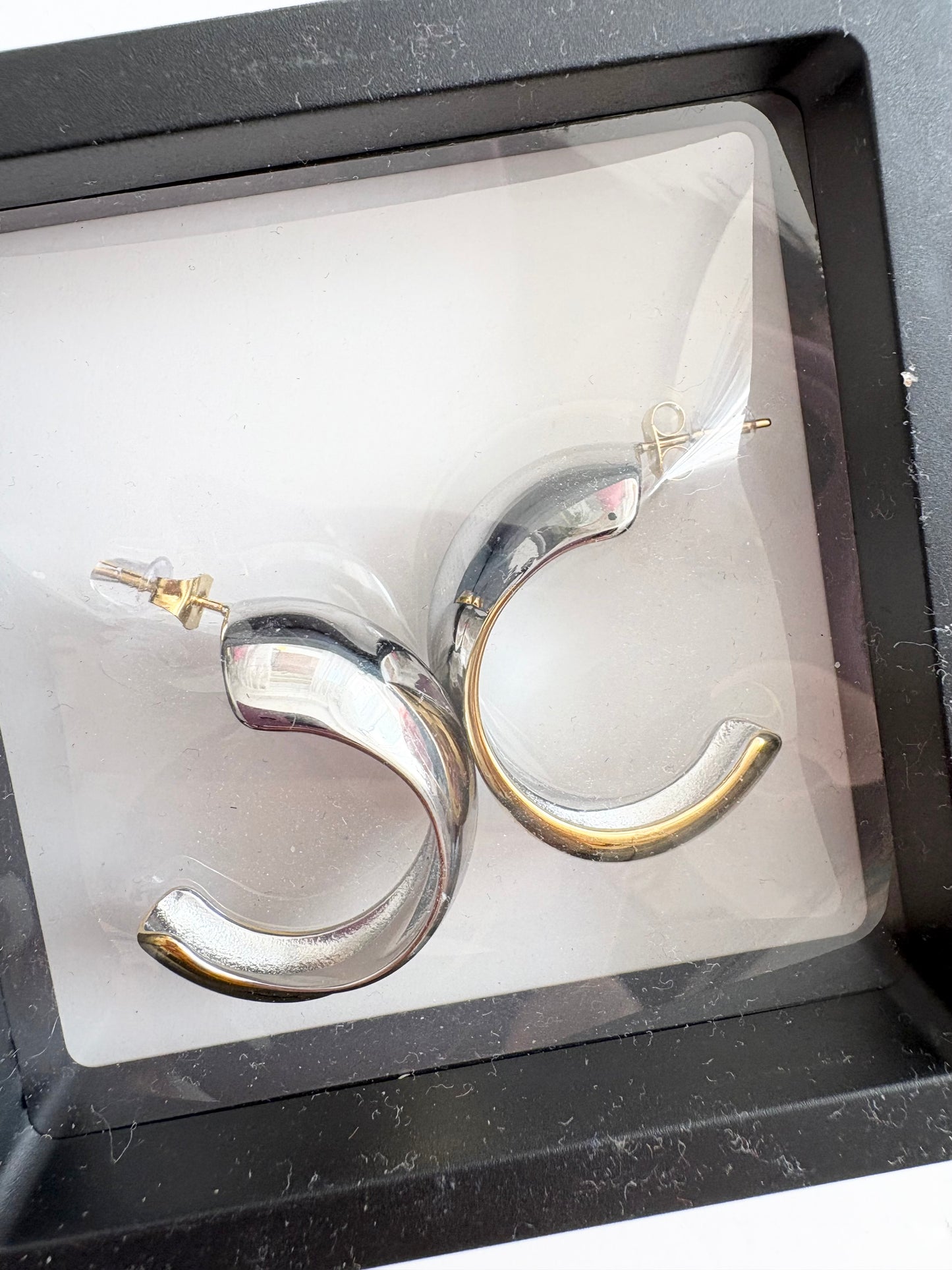 8 other reasons two tone hoops
