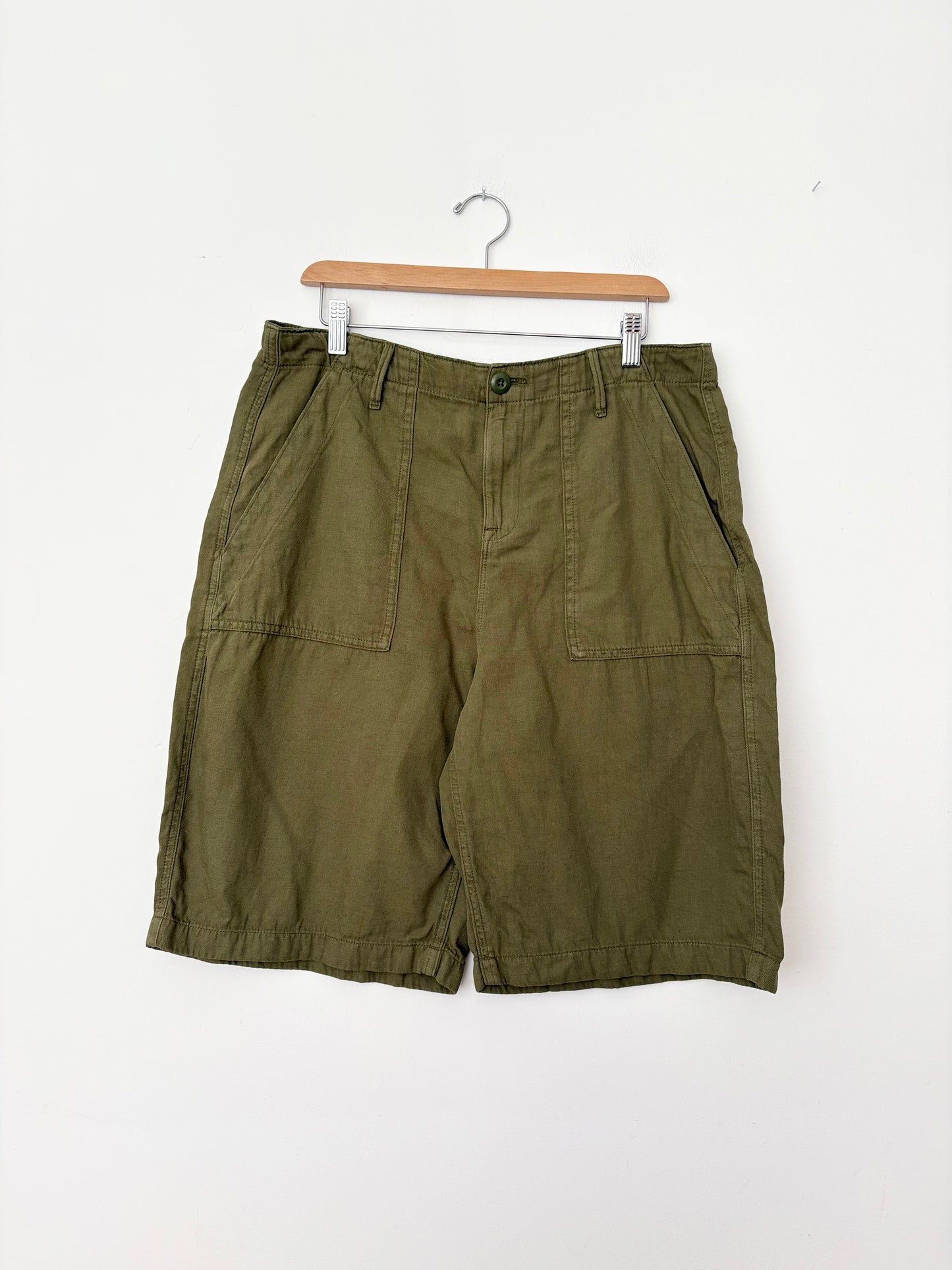Good American short en lin mélangé léger coupe bermuda W29-31