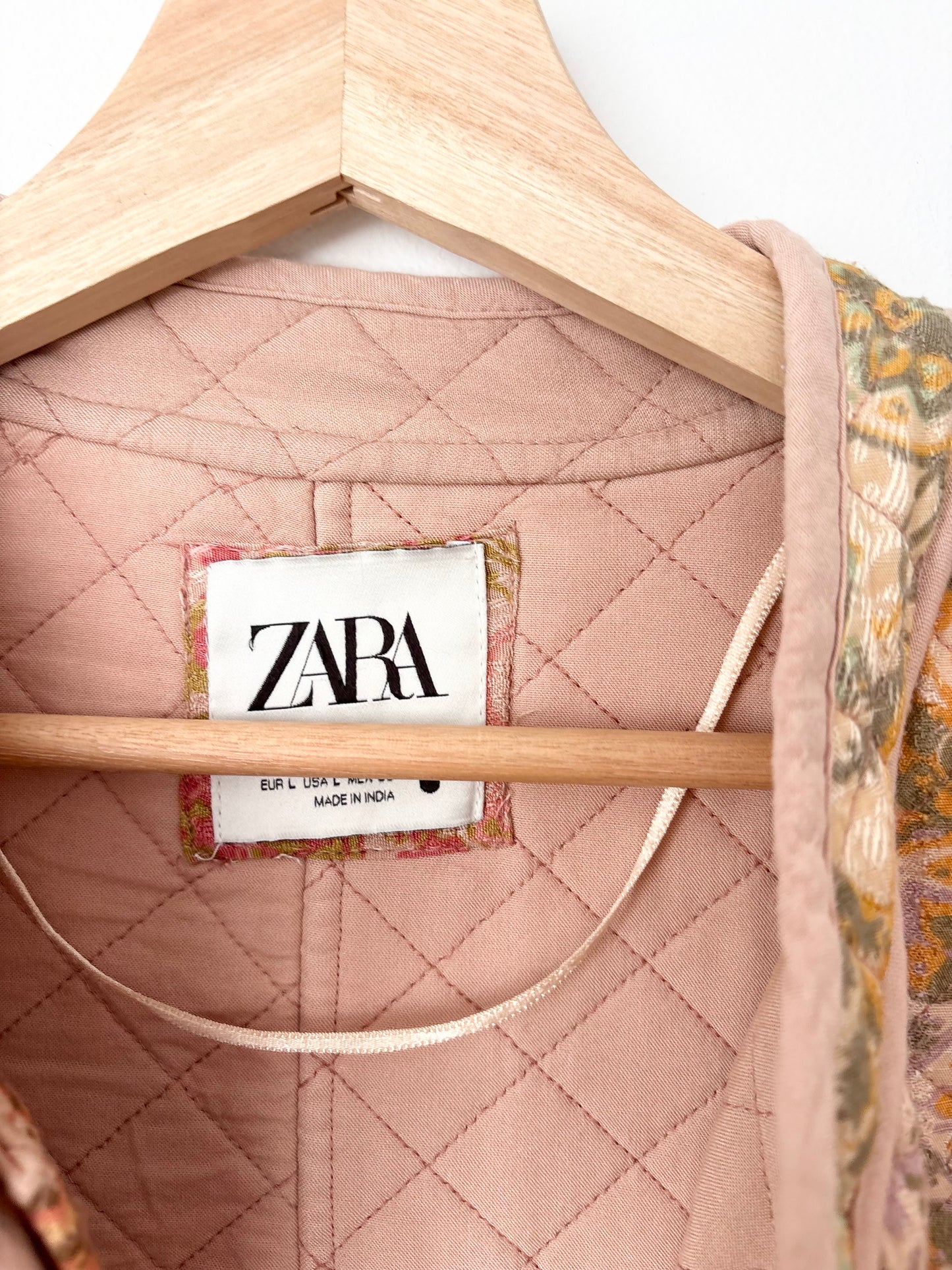 Veste matelassée à fleurs Zara, taille L
