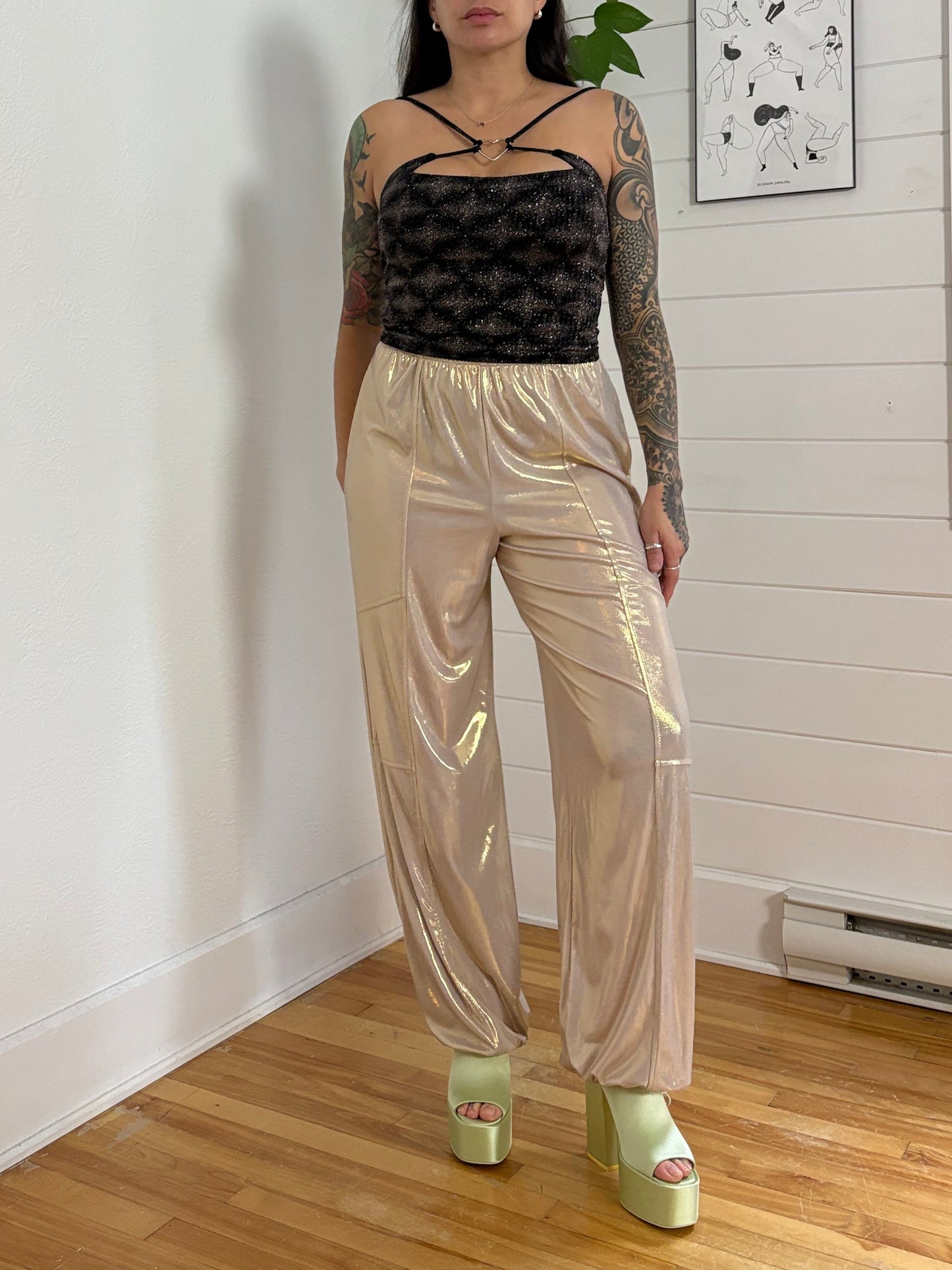 Urban Renewal Agnes Heart o-ring tank top S/M