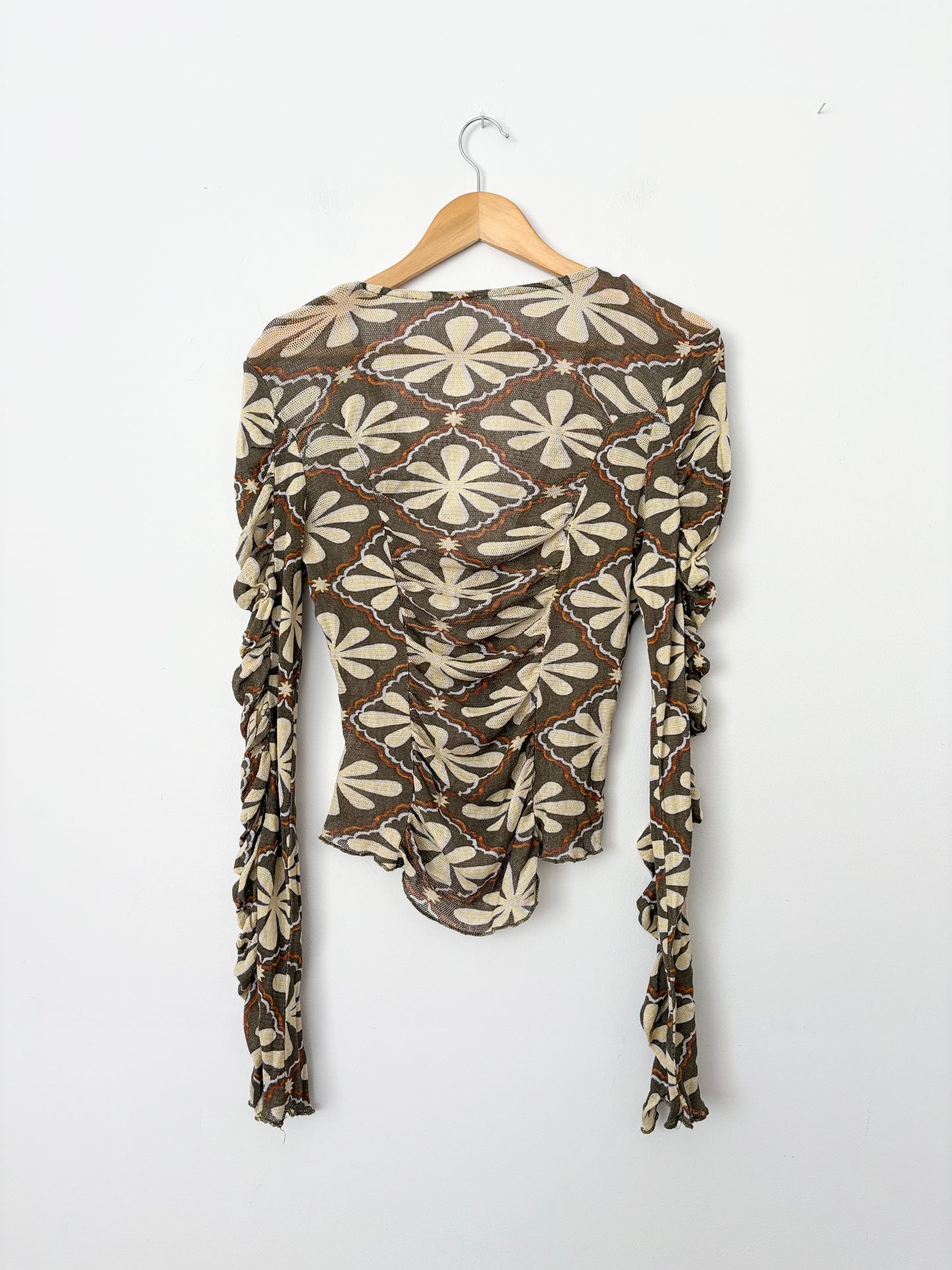 Peuples libres à travers le sommet de la prairie Petit