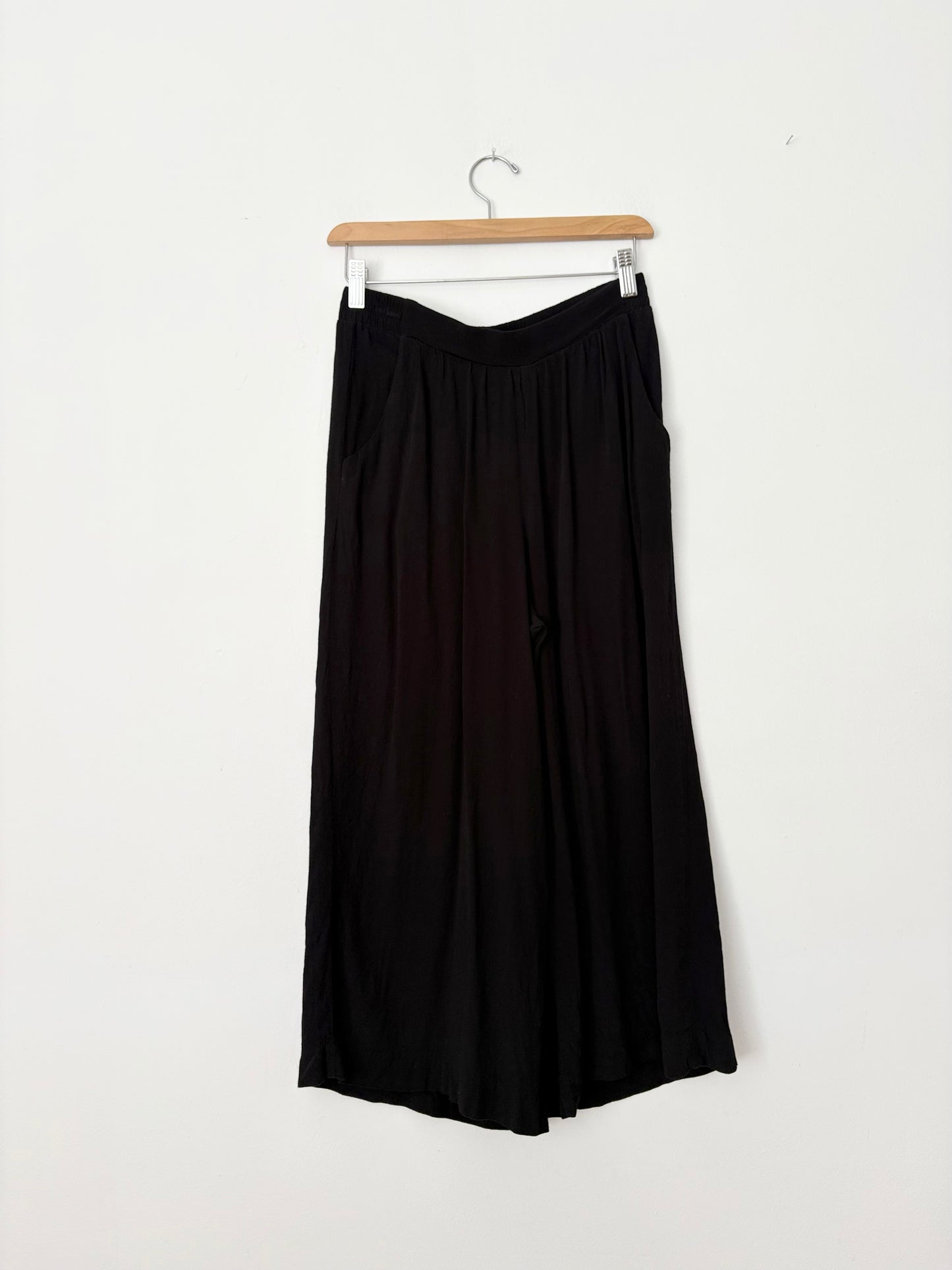 Sanctuary wide leg crepe crop trousers XS