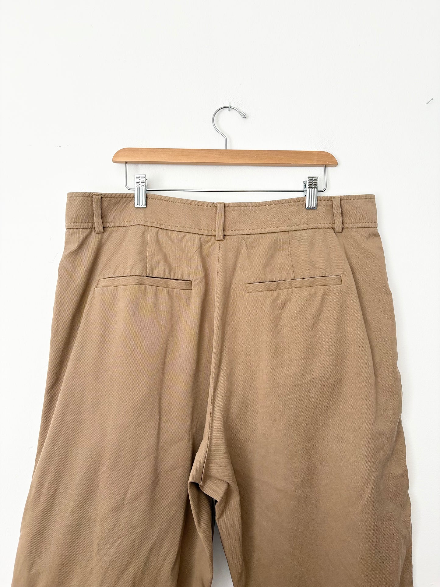 Everlane The draper taper pants in buttersmooth W36
