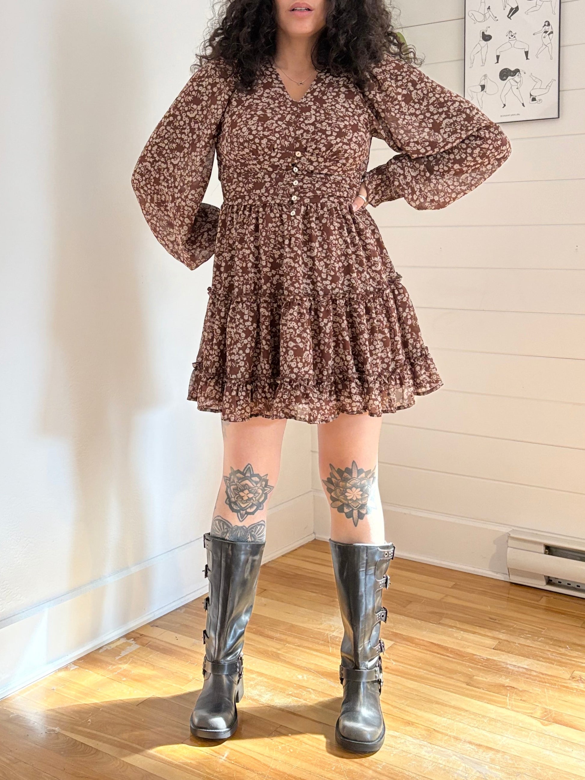 altar'd state brown floral dress Altar'd State Dress Women's Large Brown Floral Long Sleeve Sweetheart Fit Flare