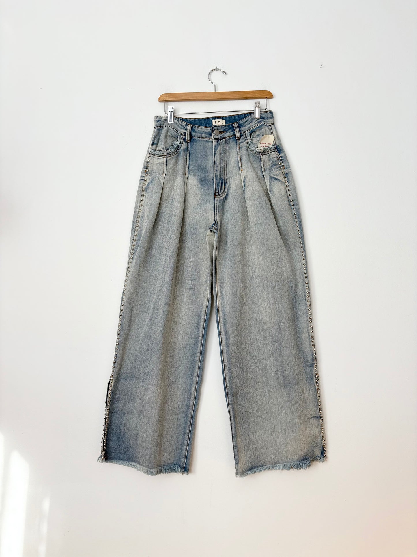 POL wide leg studded pleated jeans Medium