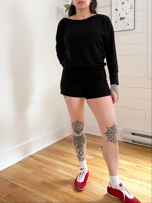 Lanston black long sleeve boyfriend romper Small